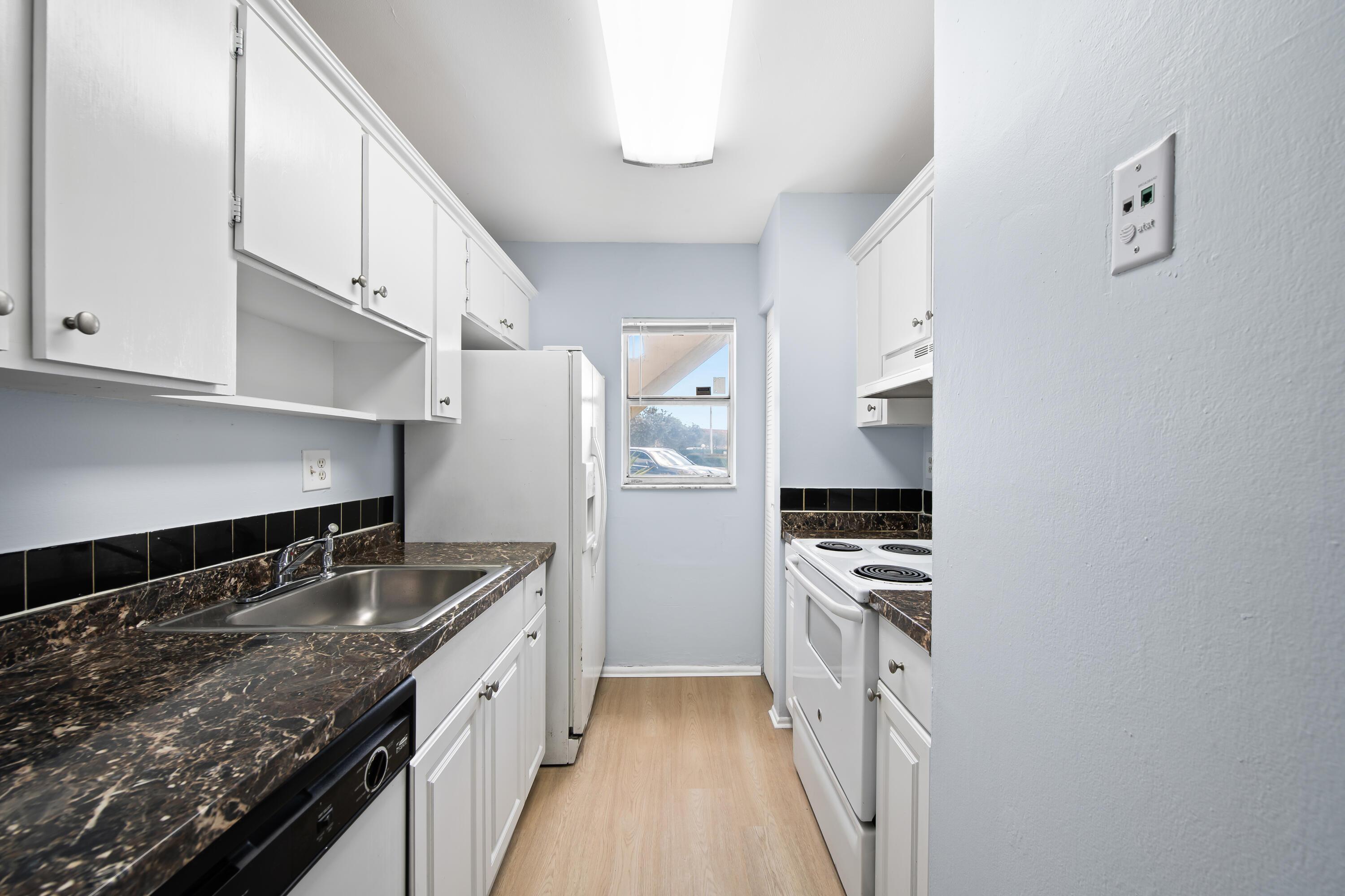 3258 Coral Ridge Drive 3258, Coral Springs, FL 33065, Coral Springs - Photo 3