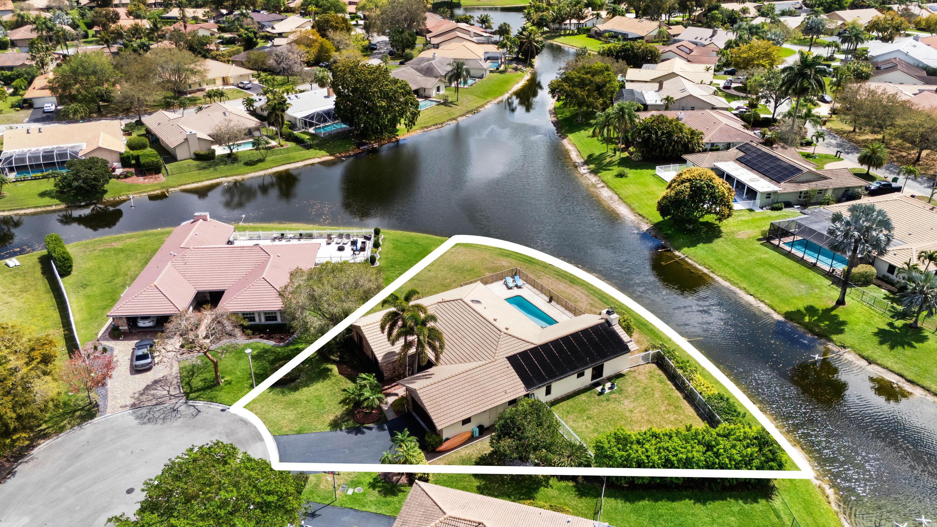 606 NW 112th Way, Coral Springs, FL 33071, Coral Springs - Photo 2