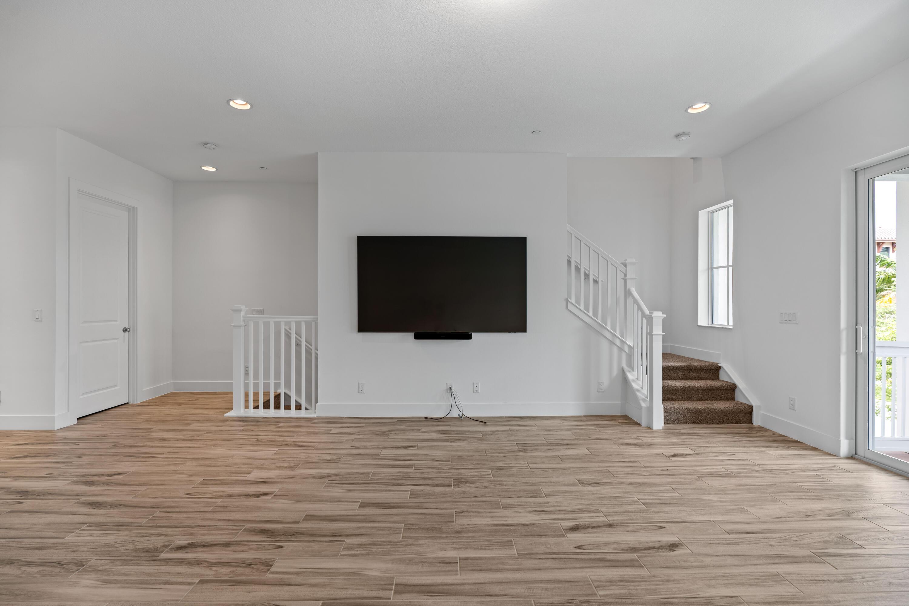 5210 Beckman Terrace, Palm Beach Gardens, FL 33418, Palm Beach Gardens - Photo 4