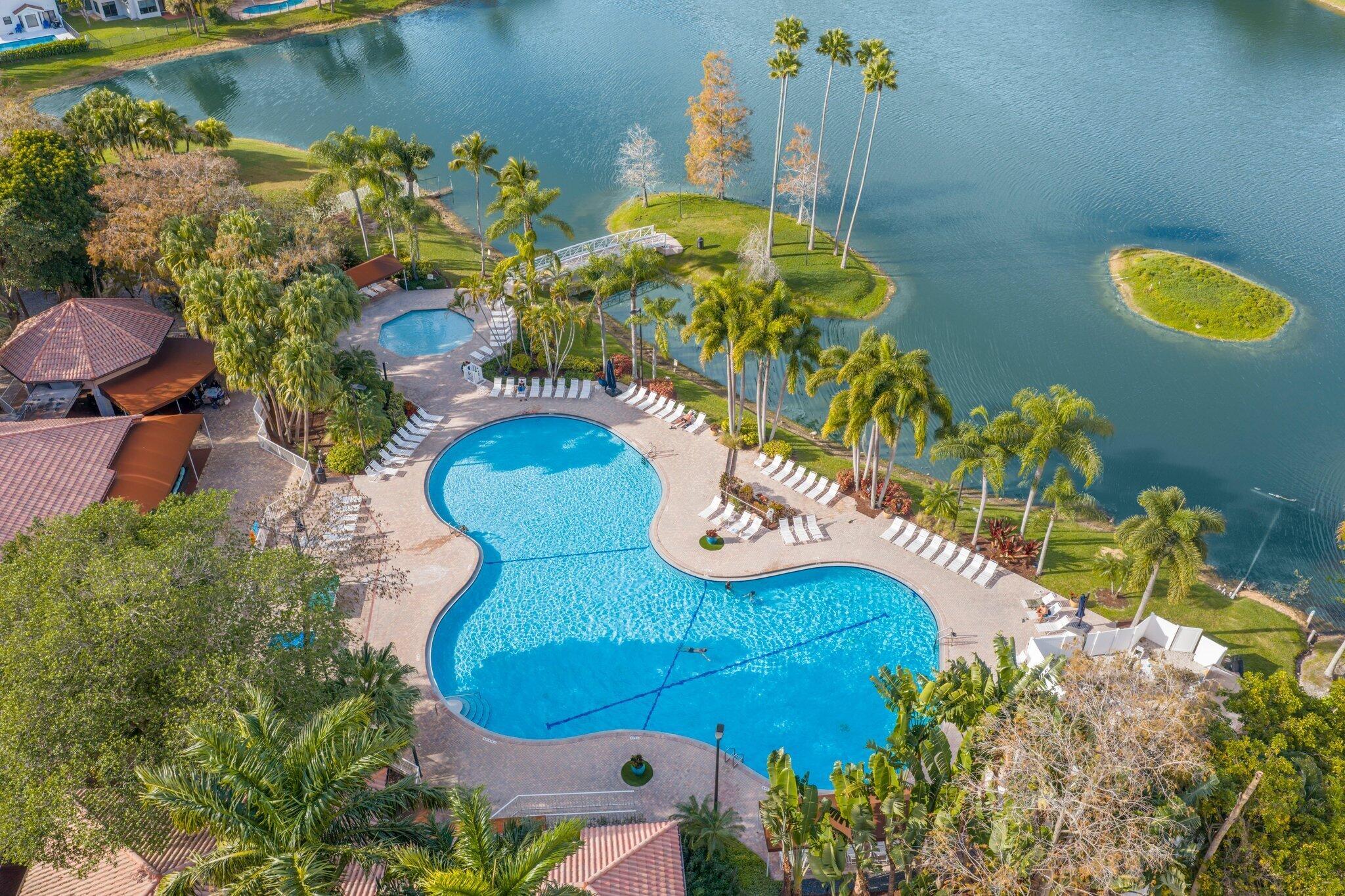 10418 Buena Ventura Drive, Boca Raton, FL 33498, Boca Raton - Photo 2