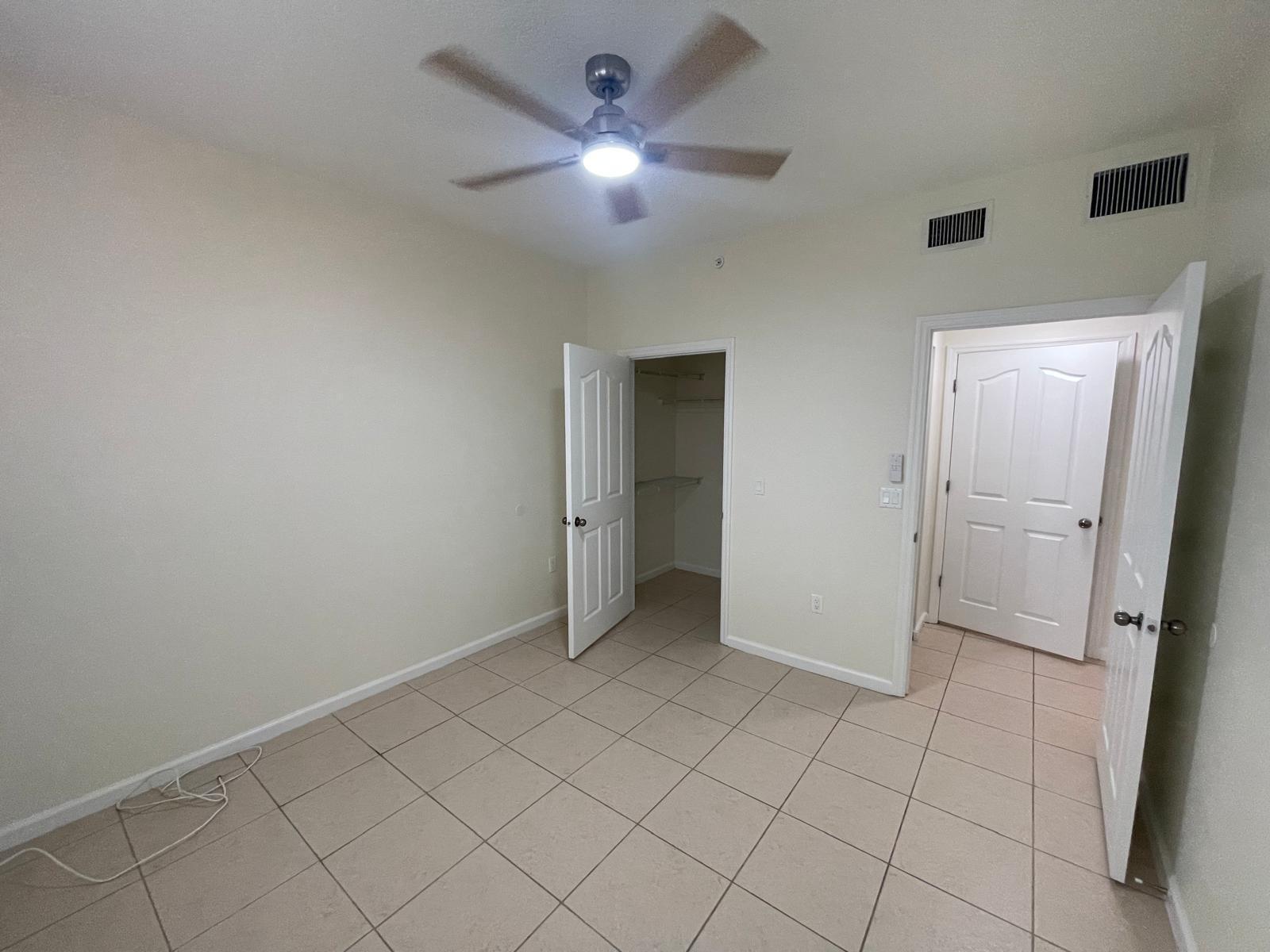 9857 Baywinds Drive 9111, Royal Palm Beach, FL 33411, Royal Palm Beach - Photo 5