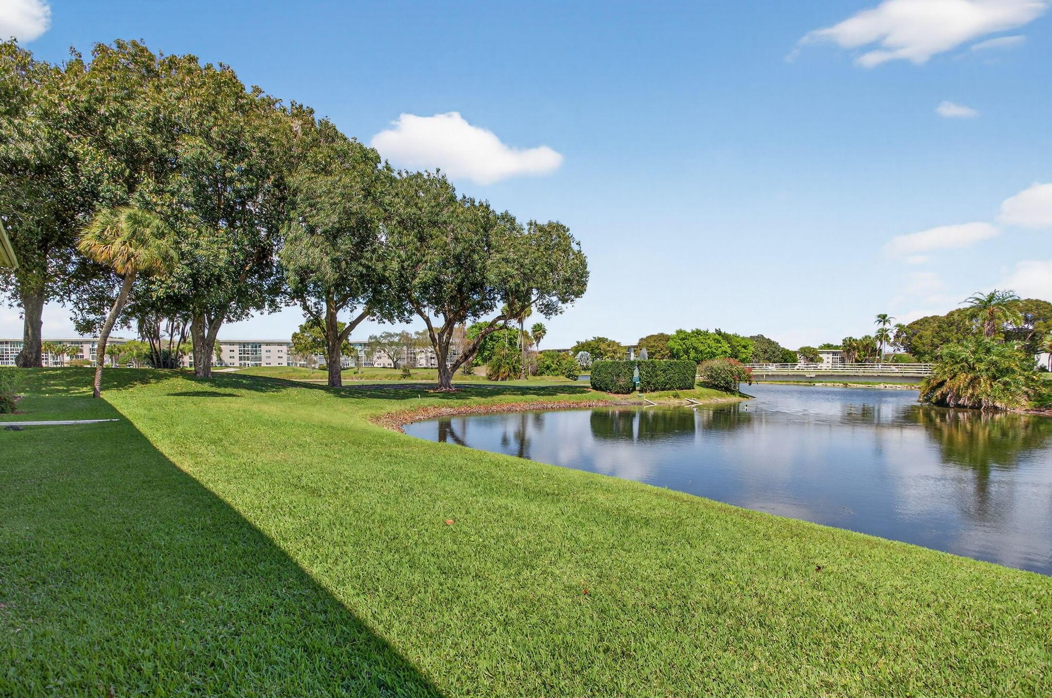 4801 Martinique Place D1, Coconut Creek, FL 33066, Coconut Creek - Photo 3