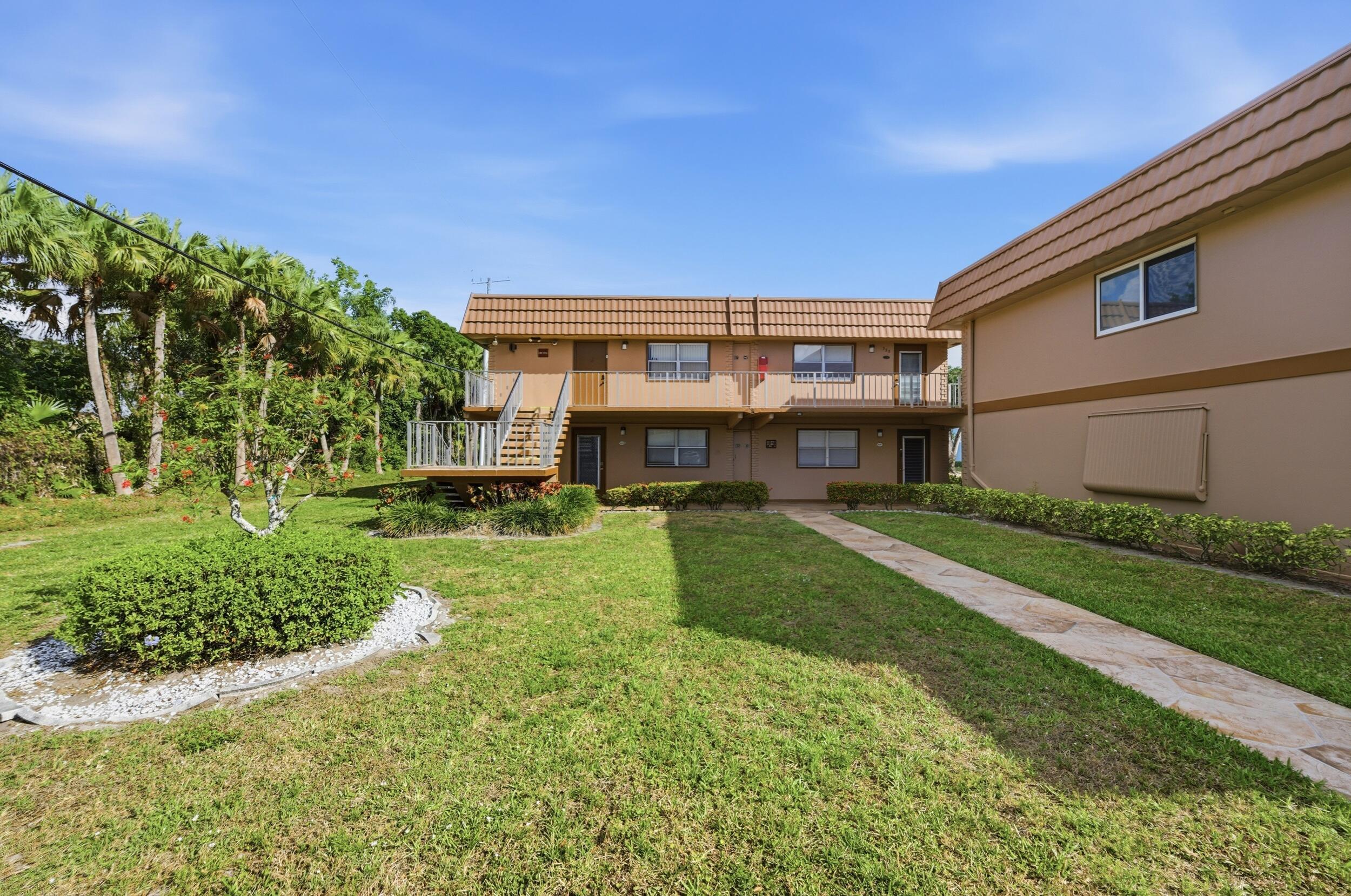 336 Brittany G, Delray Beach, FL 33446, Delray Beach - Photo 3