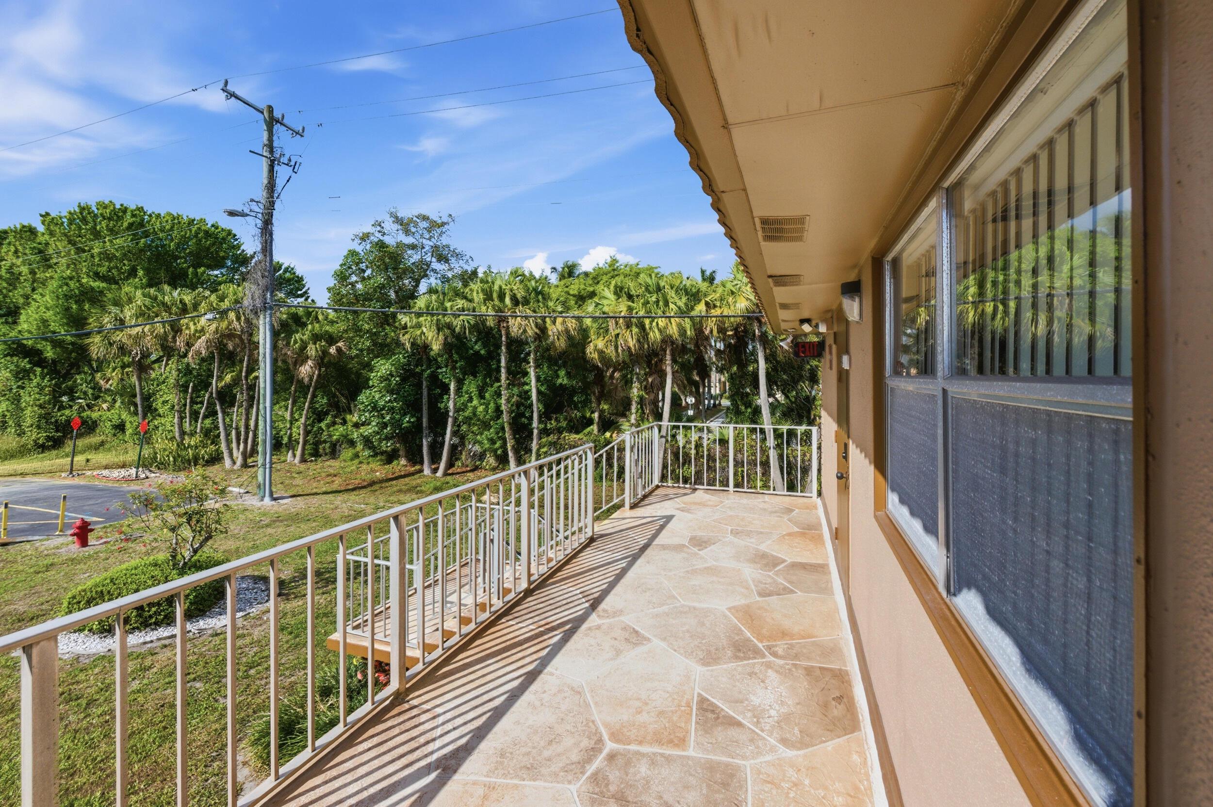 336 Brittany G, Delray Beach, FL 33446, Delray Beach - Photo 5