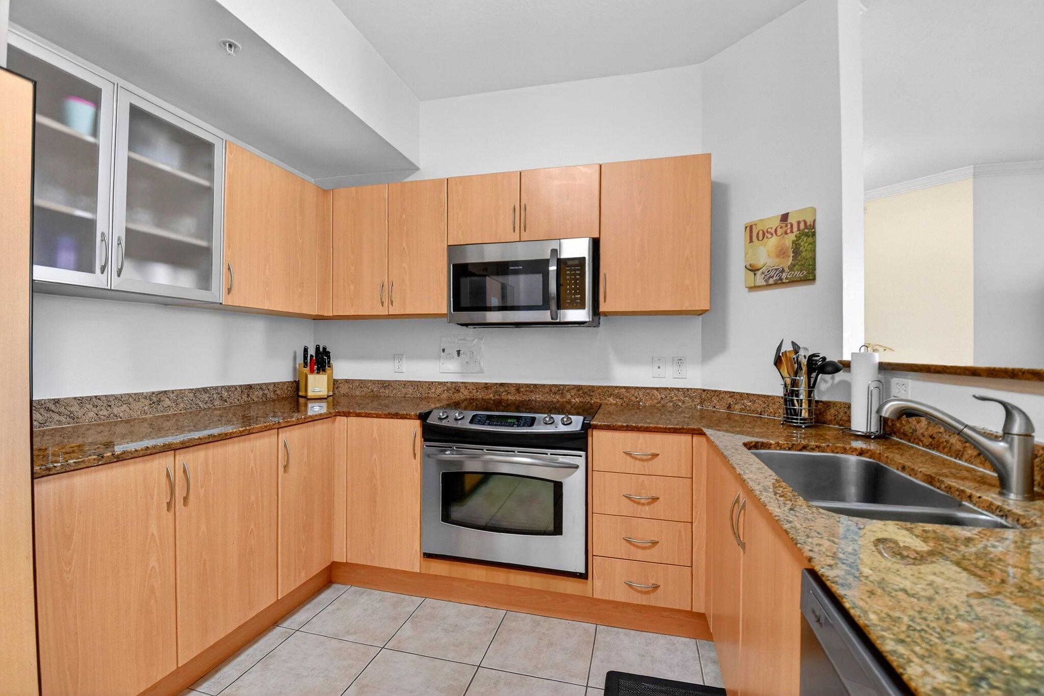 804 E Windward Way 612, Lantana, FL 33462, Lantana - Photo 4