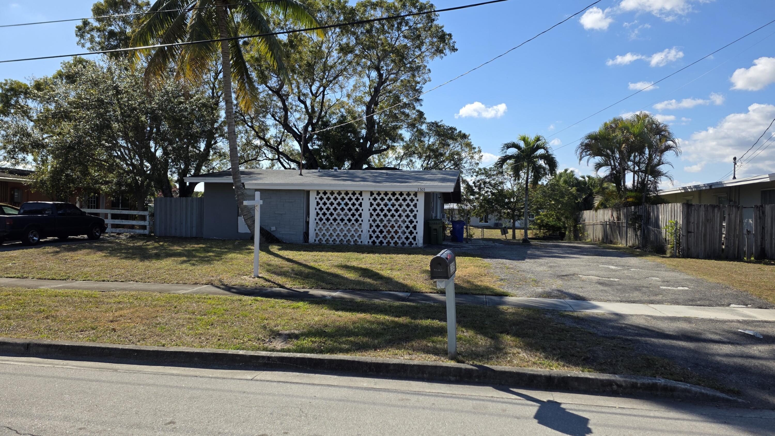 2305 E River Drive, Margate, FL 33063, Margate - Photo 3