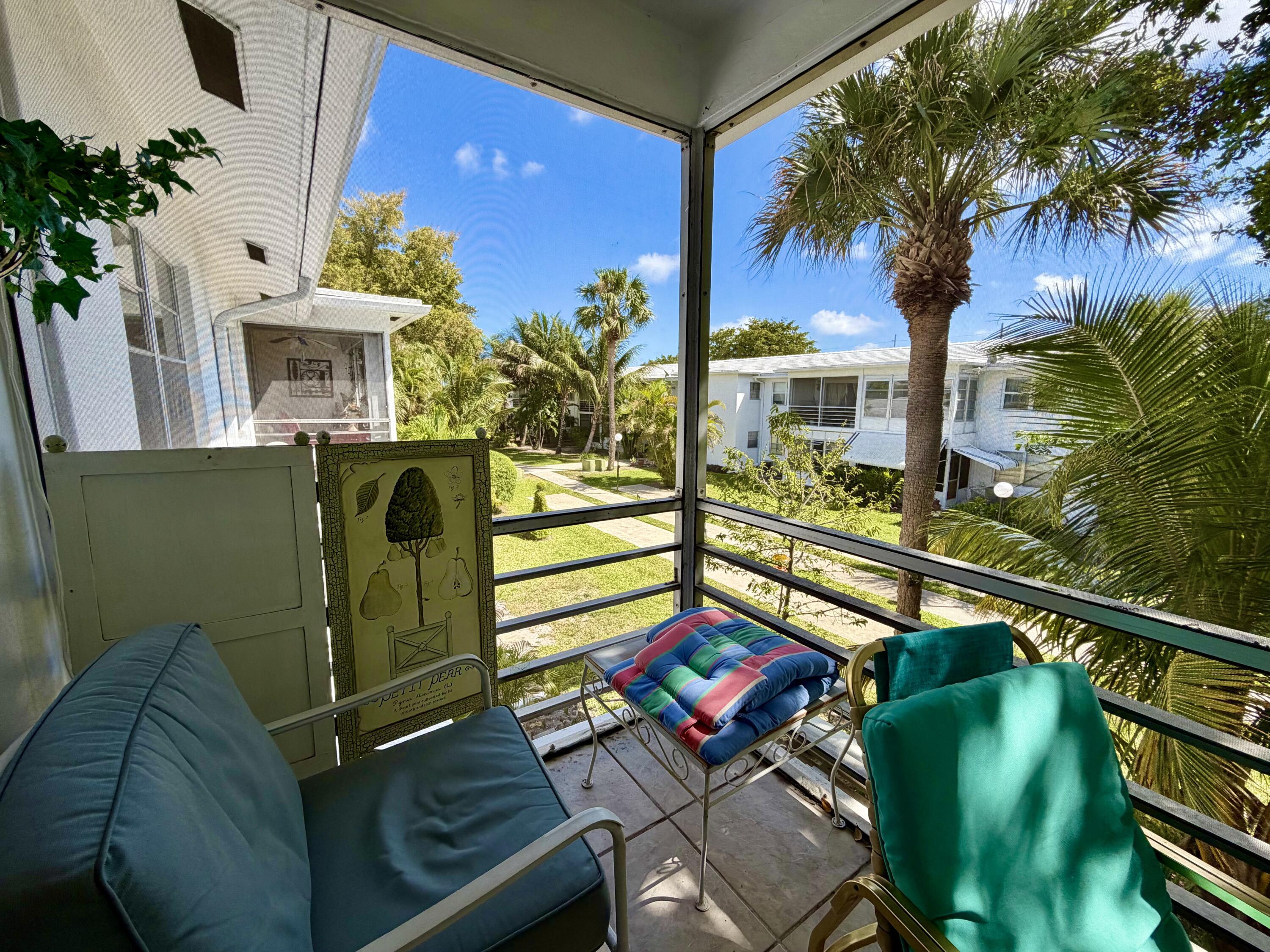 2551 W Golf Boulevard 204, Pompano Beach, FL 33064, Pompano Beach - Photo 4