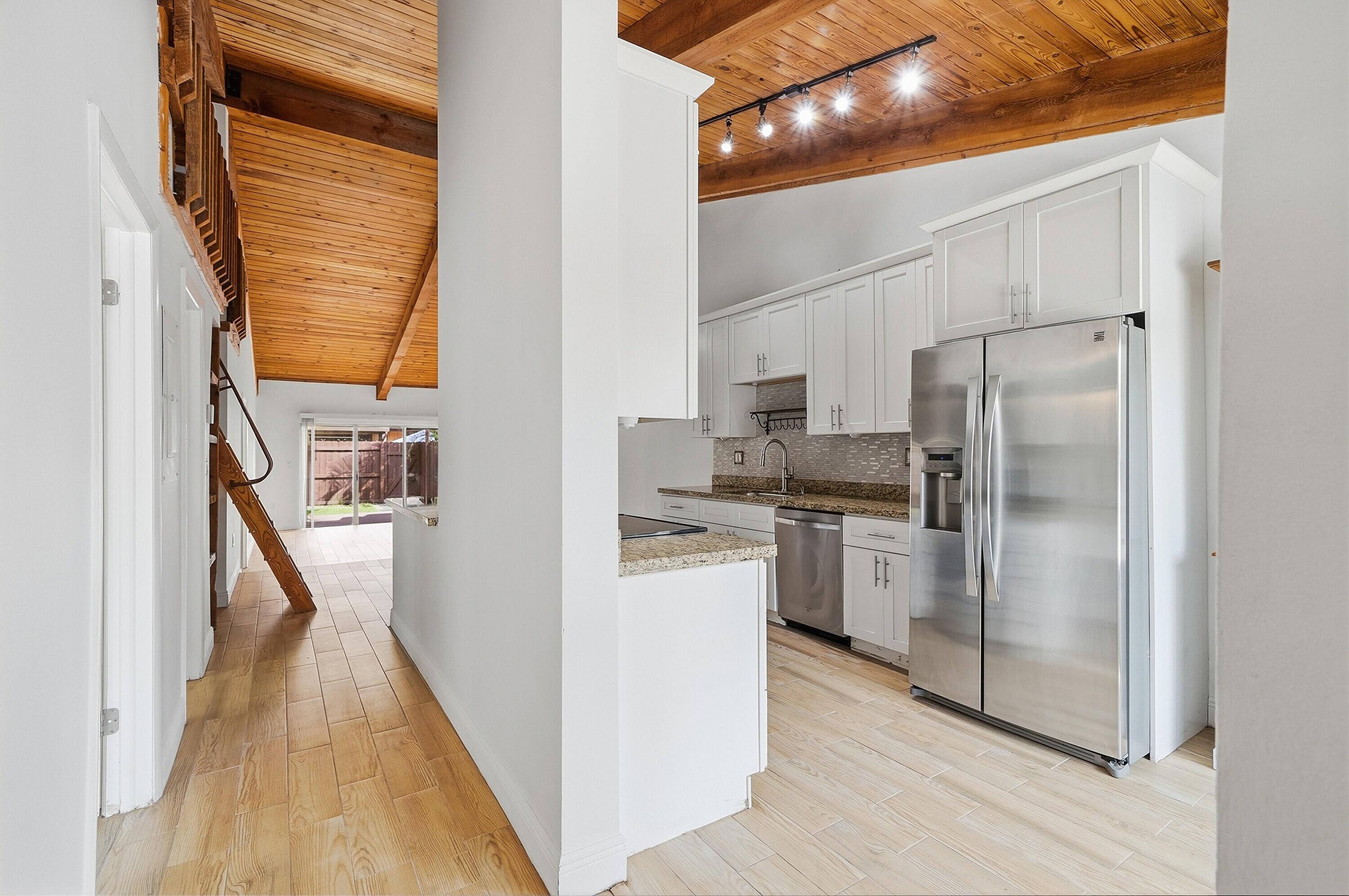 10121 Acorn Lane 10121, Pembroke Pines, FL 33026, Pembroke Pines - Photo 5