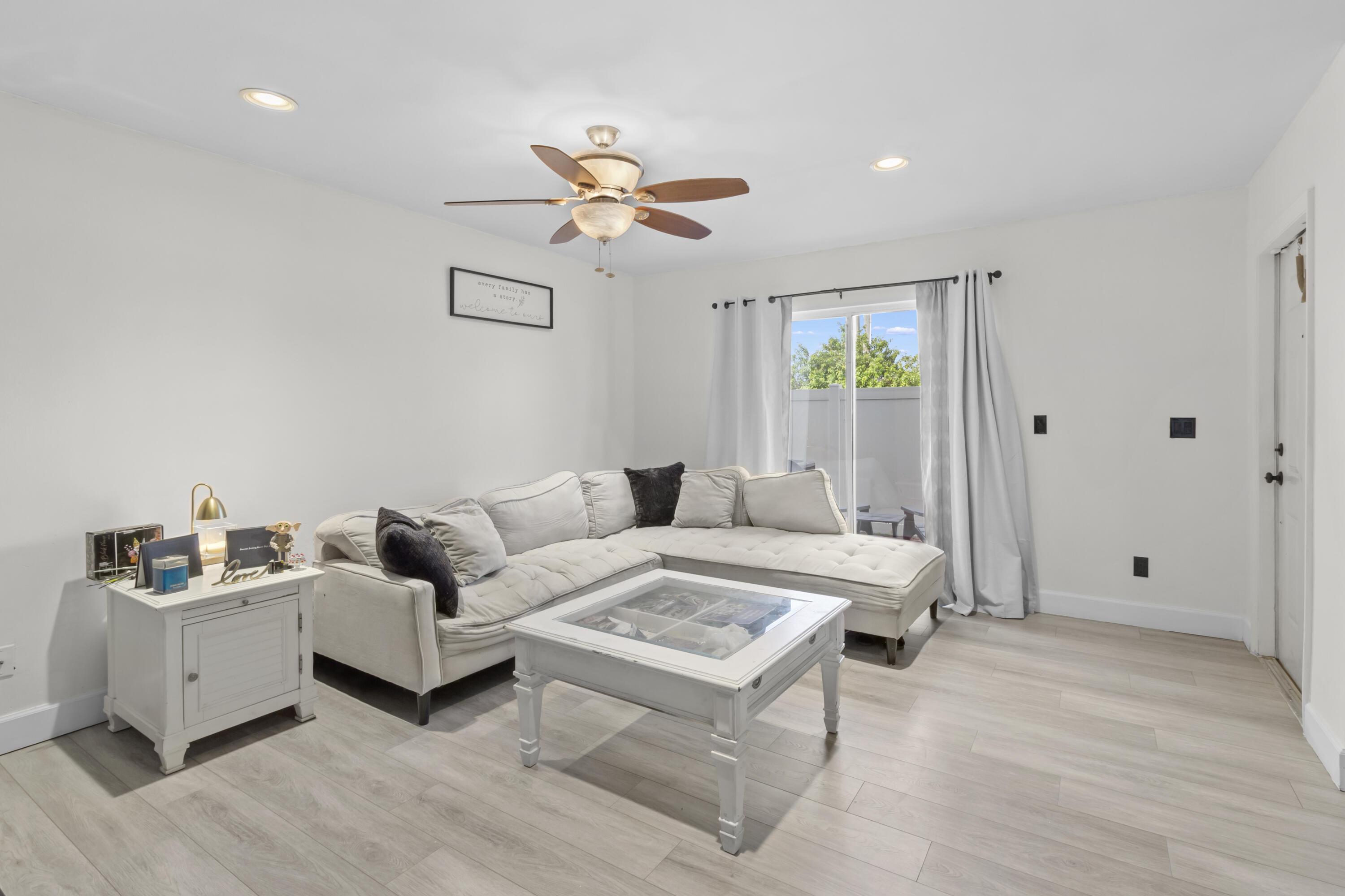 5319 SW 126th Terrace, Miramar, FL 33027, Miramar - Photo 3