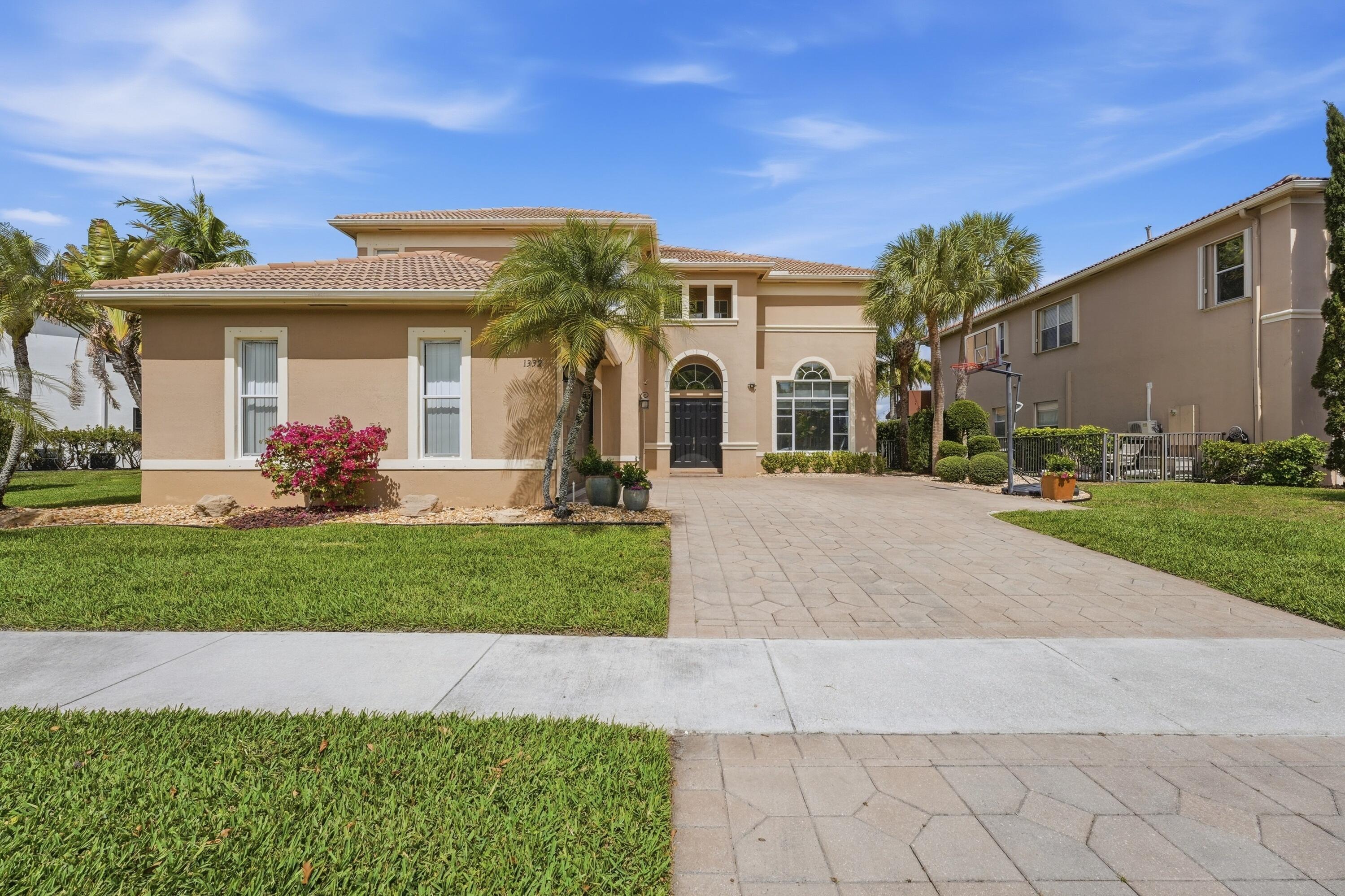 1332 Beacon Circle, Wellington, FL 33414, Wellington - Photo 2