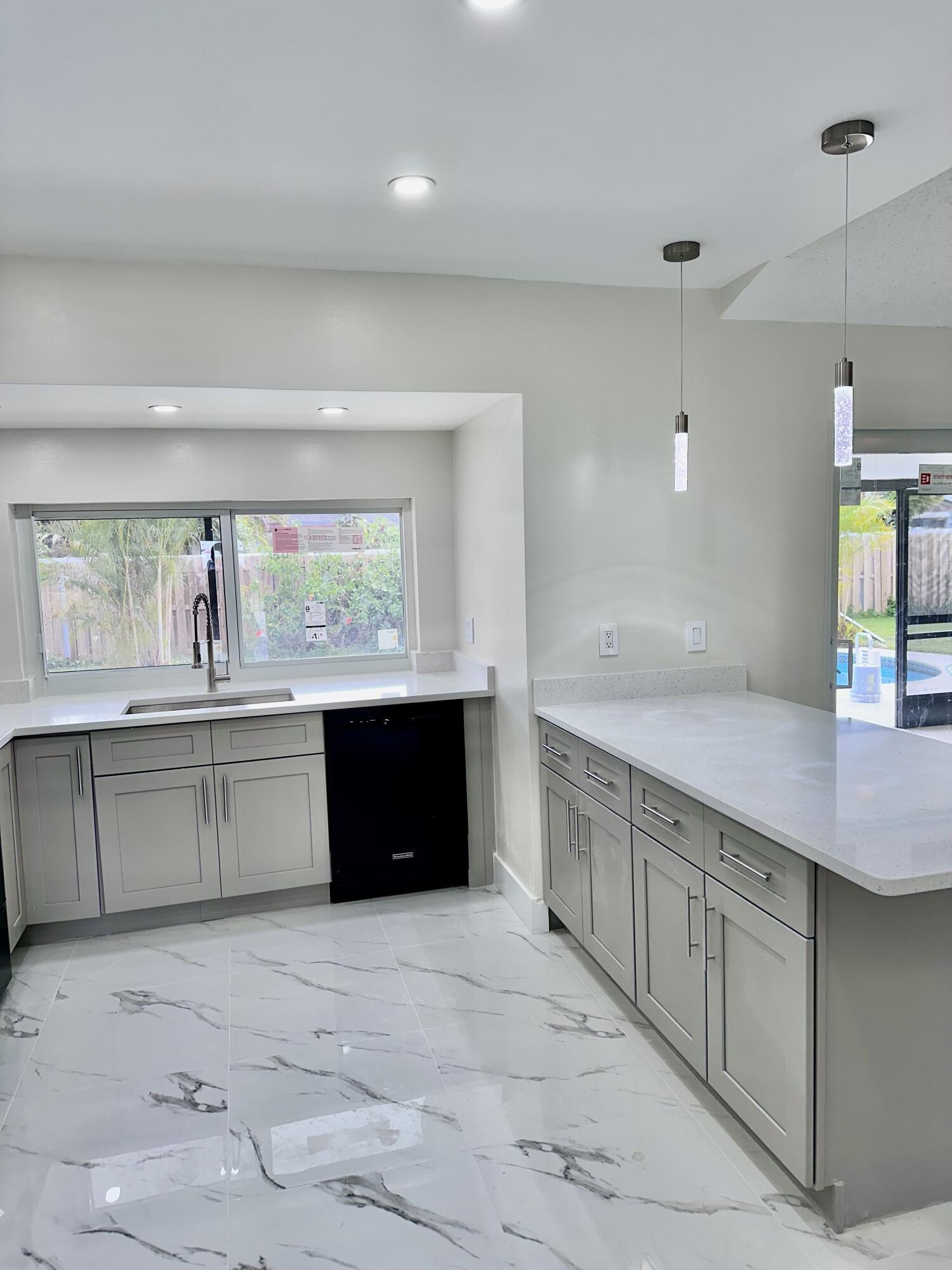 2110 NW 109th Avenue, Sunrise, FL 33322, Sunrise - Photo 2