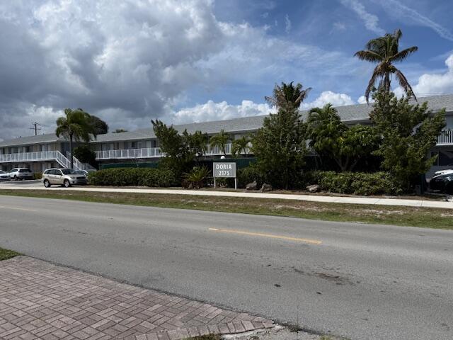 2175 NE 56th Street 203, Fort Lauderdale, FL 33308, Fort Lauderdale - Photo 2