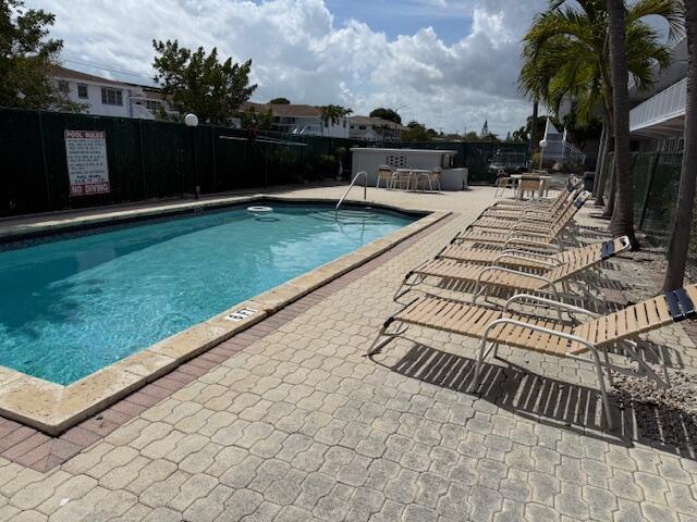 2175 NE 56th Street 203, Fort Lauderdale, FL 33308, Fort Lauderdale - Photo 3