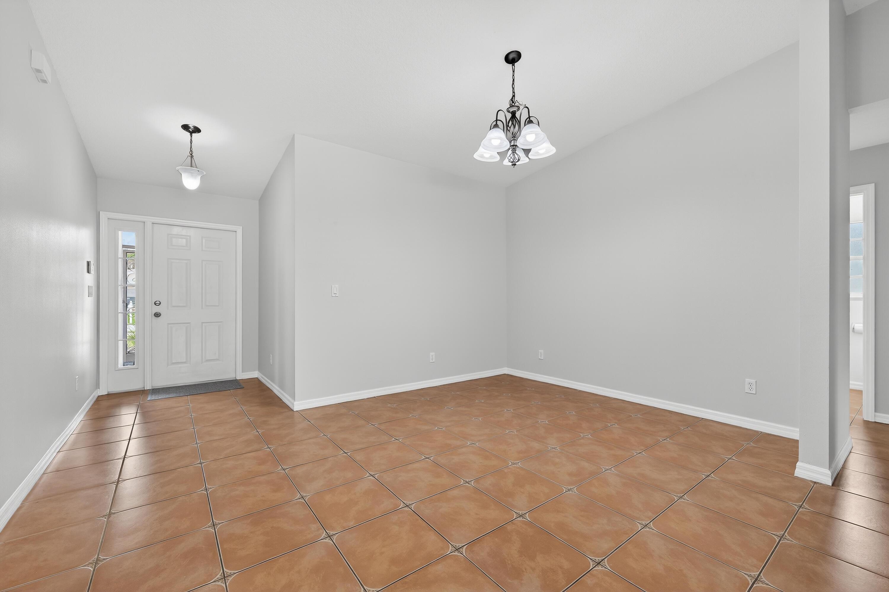 6504 Las Palmas Way, Port St. Lucie, FL 34952, Port St. Lucie - Photo 5