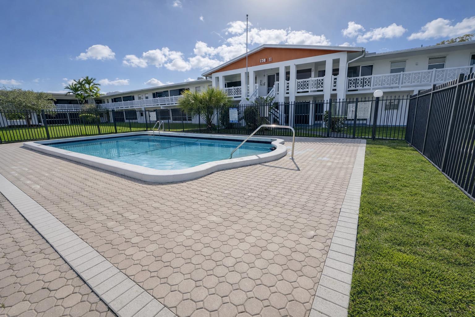 1701 NW 46th Avenue 111, Lauderhill, FL 33313, Lauderhill - Photo 2