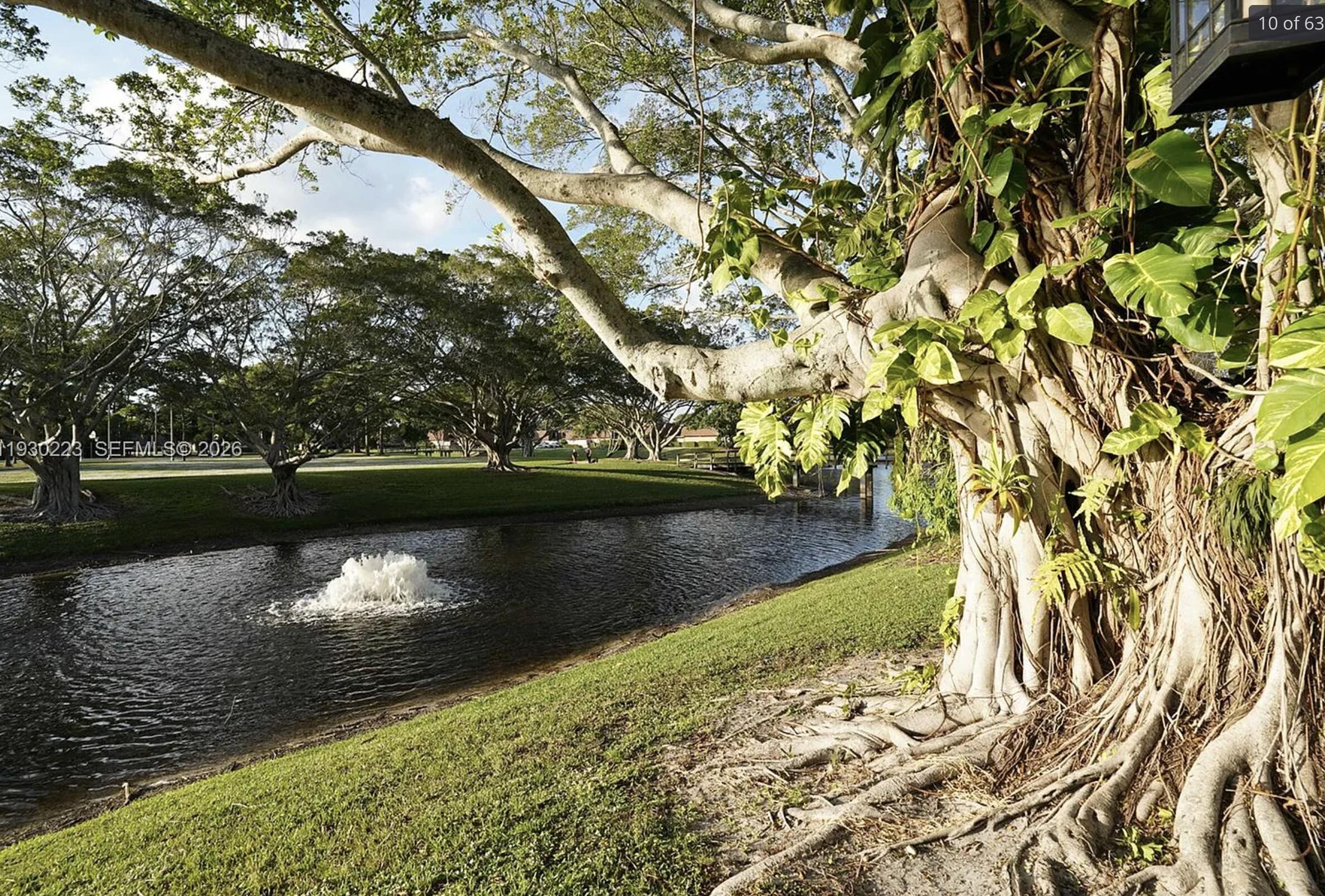 2427 24th Lane, Palm Beach Gardens, FL 33418, Palm Beach Gardens - Photo 3