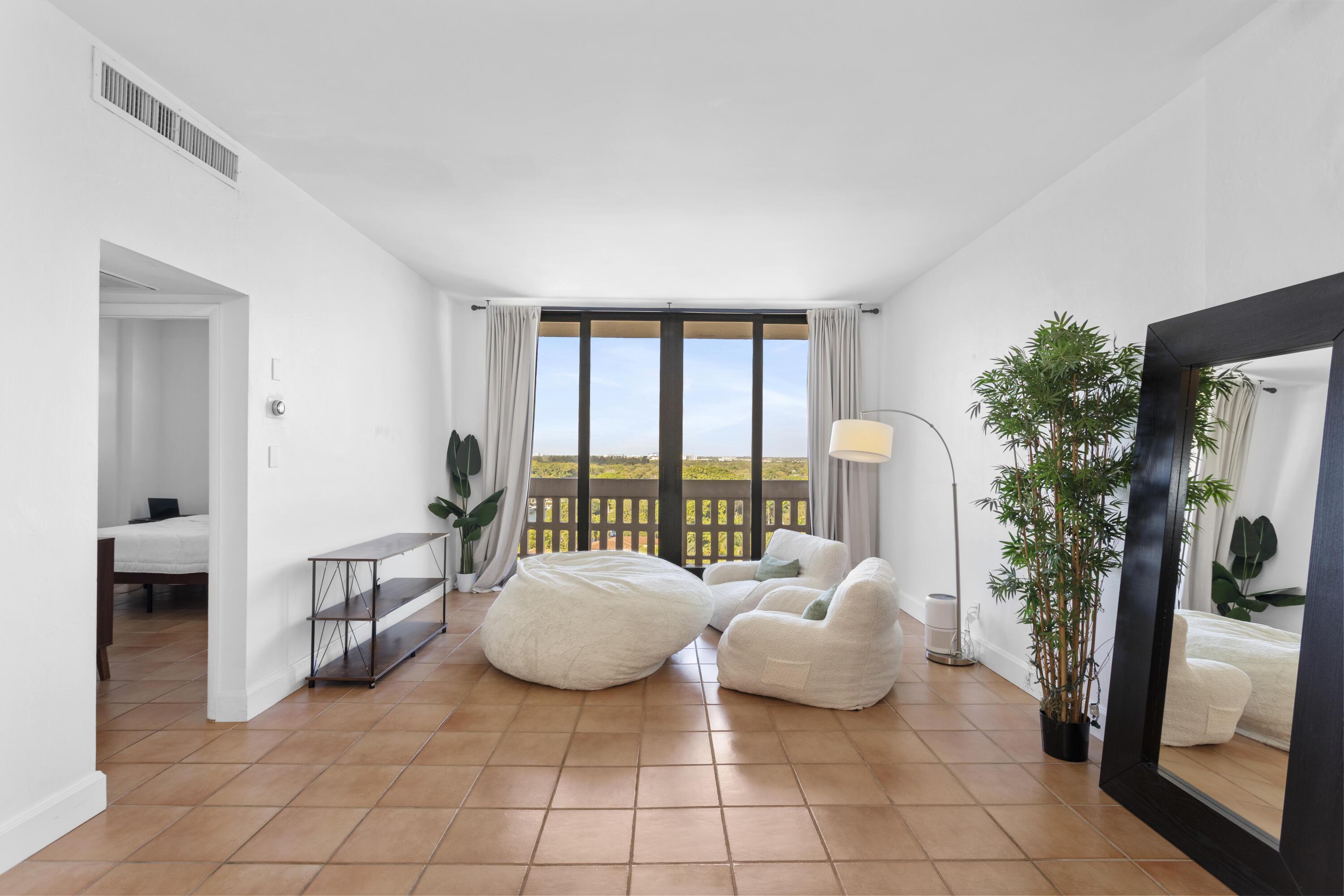 90 Edgewater Drive Ph23, Coral Gables, FL 33133, Coral Gables - Photo 5