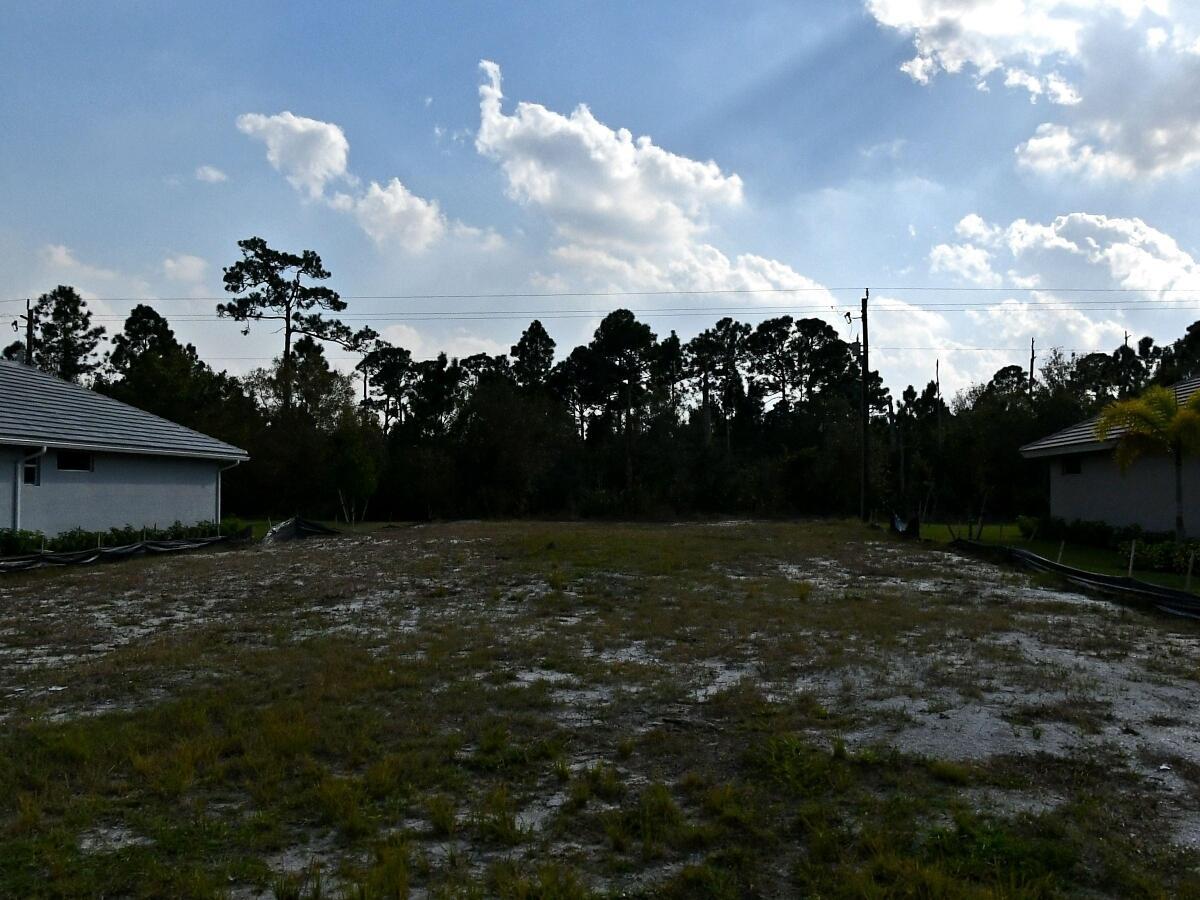 2642 Conifer Drive, Fort Pierce, FL 34951, Fort Pierce - Photo 3