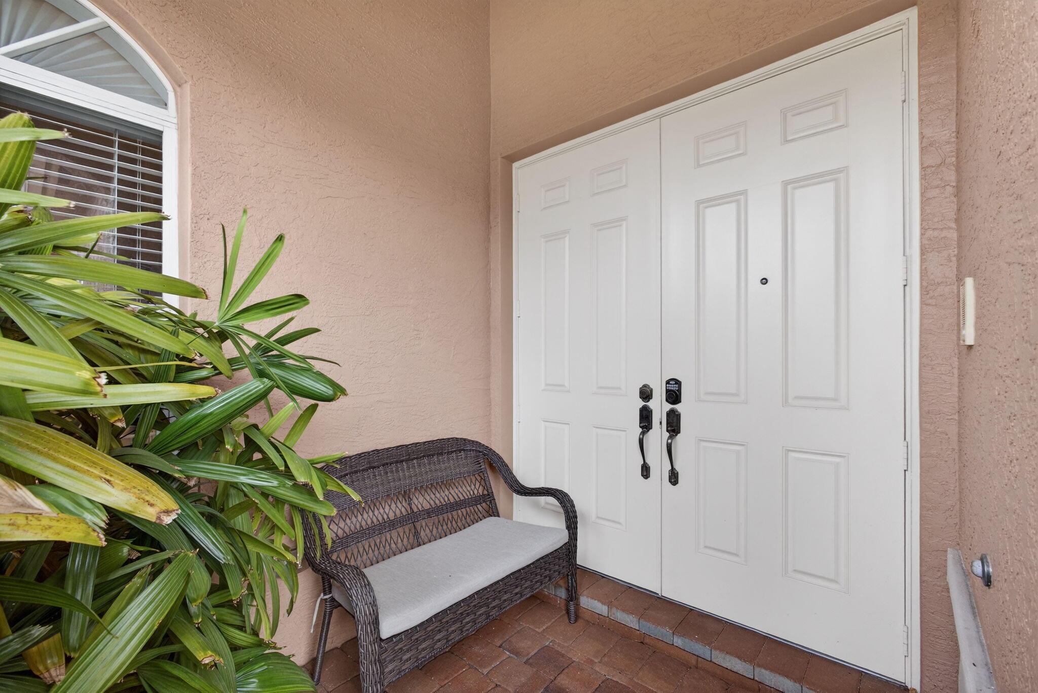 127 Casa Grande Court, Palm Beach Gardens, FL 33418, Palm Beach Gardens - Photo 3