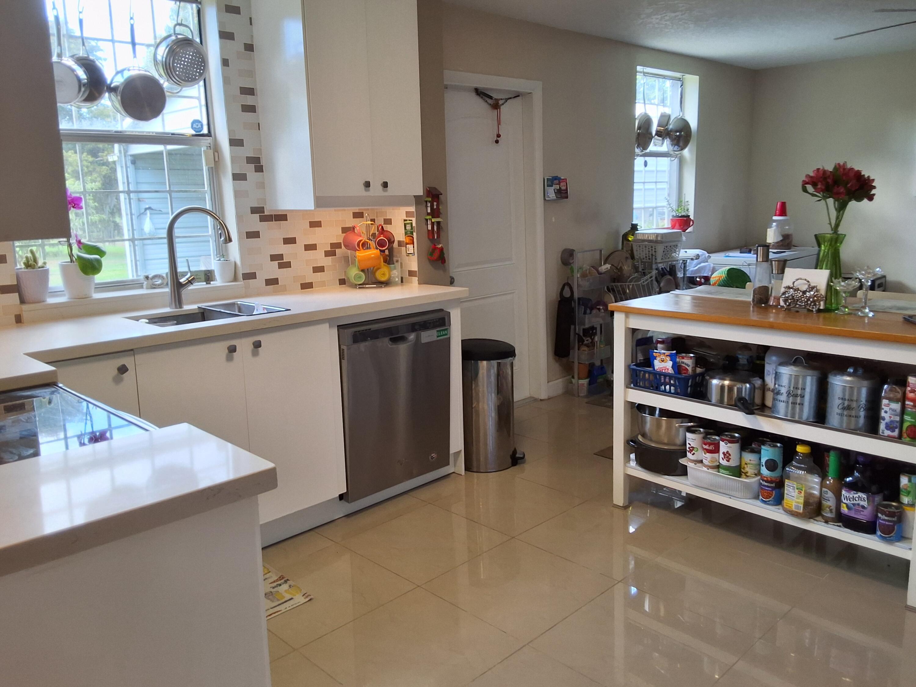 1221 Bacom Point Road, Pahokee, FL 33476, Pahokee - Photo 4