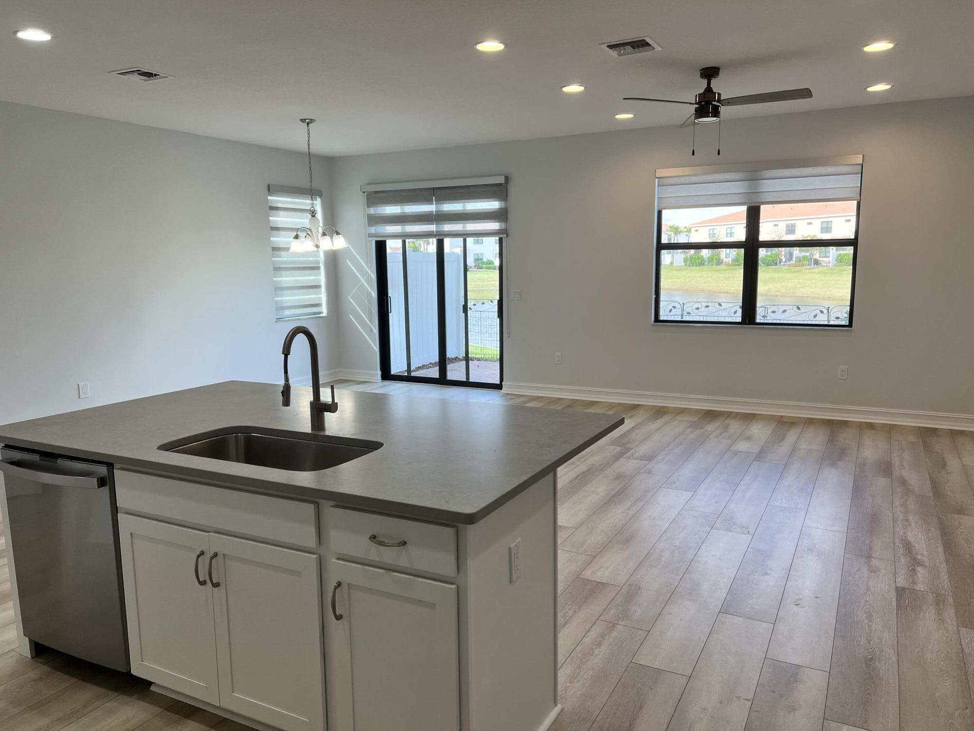 10043 Akenside Drive, Boca Raton, FL 33428, Boca Raton - Photo 5