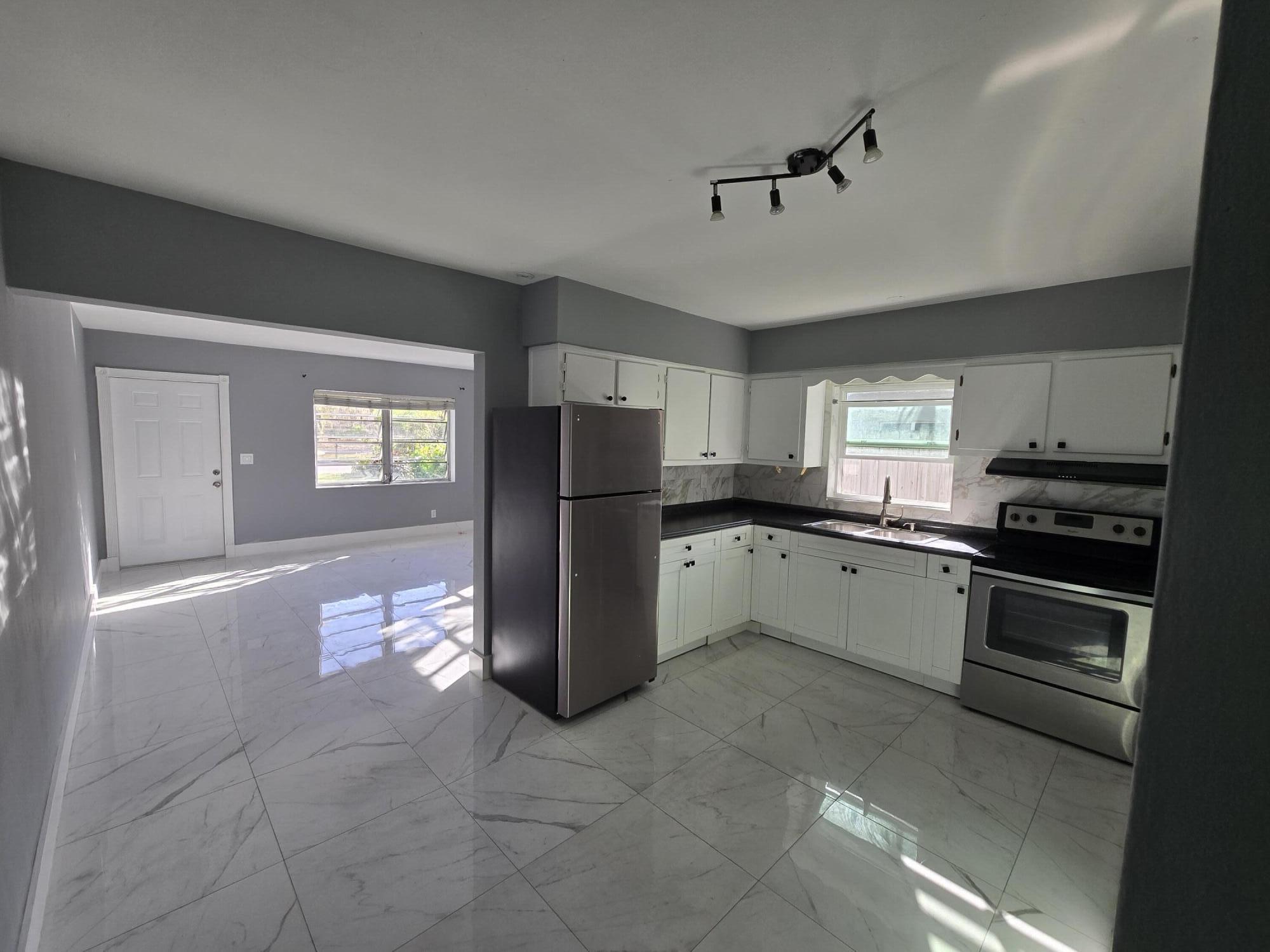 1021 SW 32nd Court 1-2, Fort Lauderdale, FL 33315, Fort Lauderdale - Photo 3