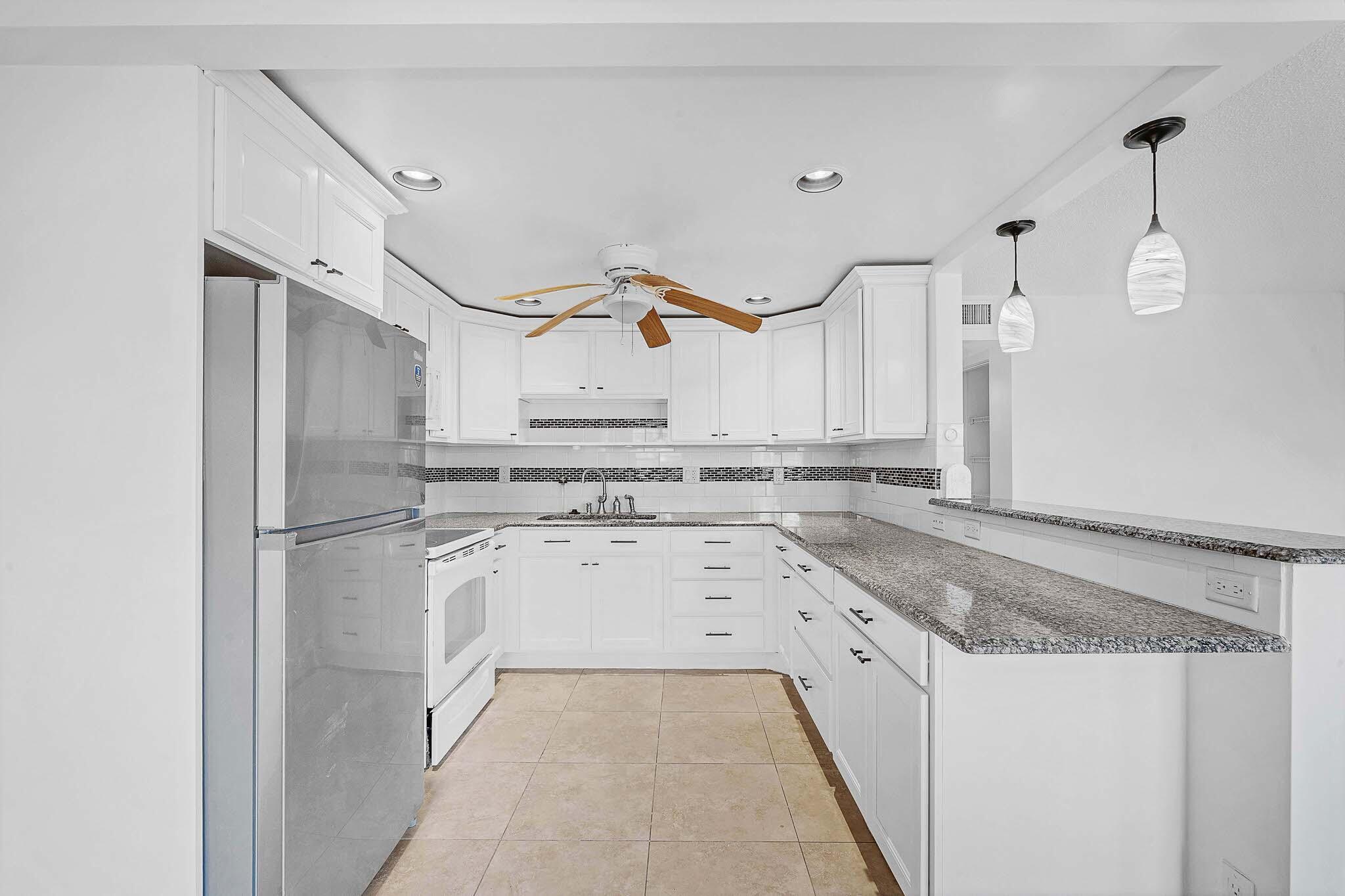 2049 Hythe C, Boca Raton, FL 33434, Boca Raton