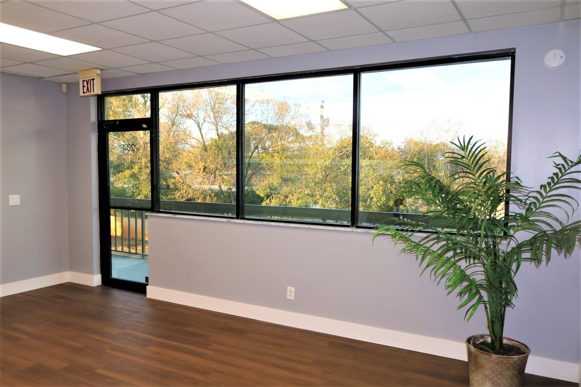 725 SE Port St Lucie Boulevard 204, Port St. Lucie, FL, Port St. Lucie - Photo 3