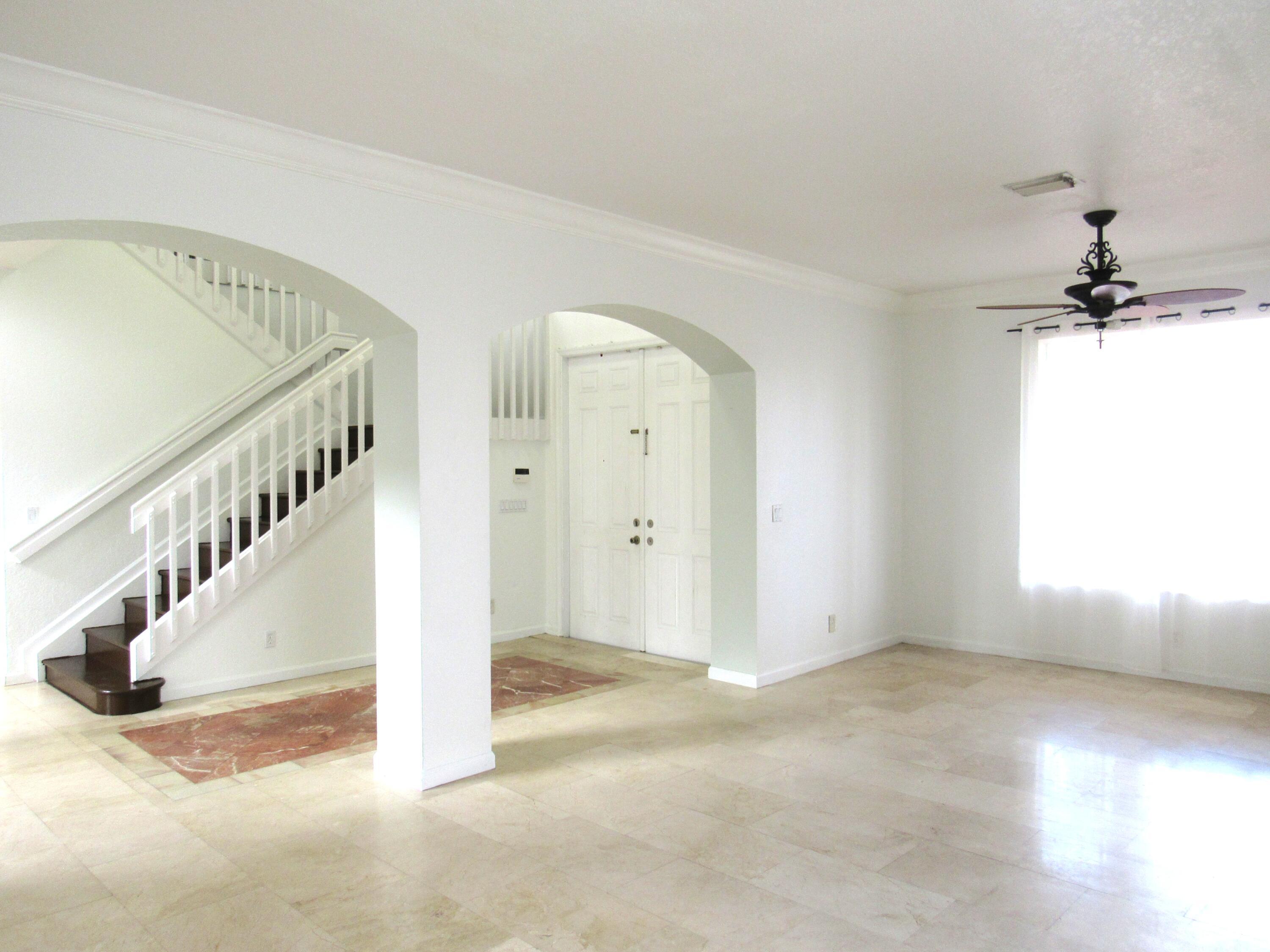 158 Bella Vista Way, Royal Palm Beach, FL 33411, Royal Palm Beach - Photo 5