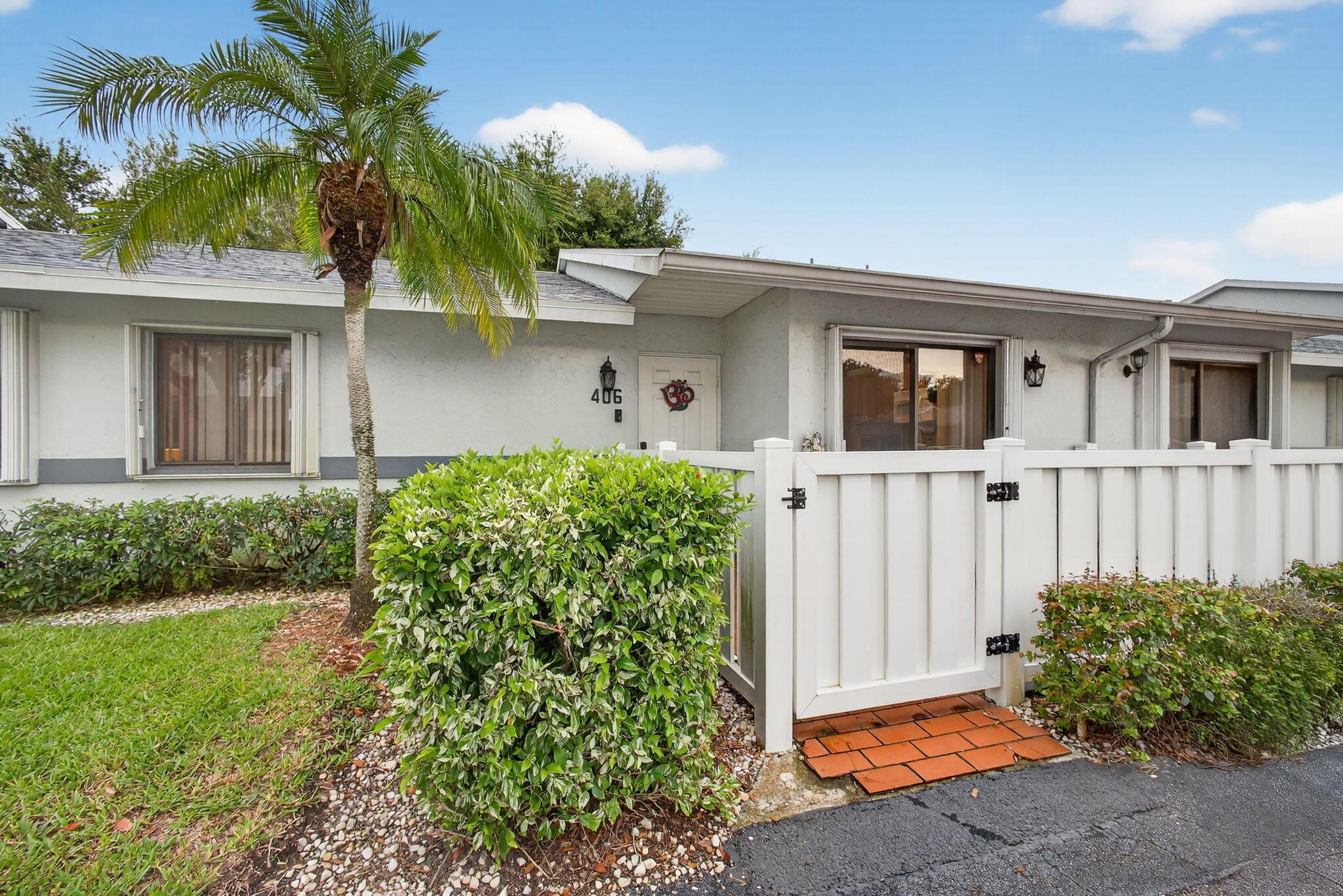 2640 Gately Drive W 406, West Palm Beach, FL 33415, West Palm Beach - Photo 2