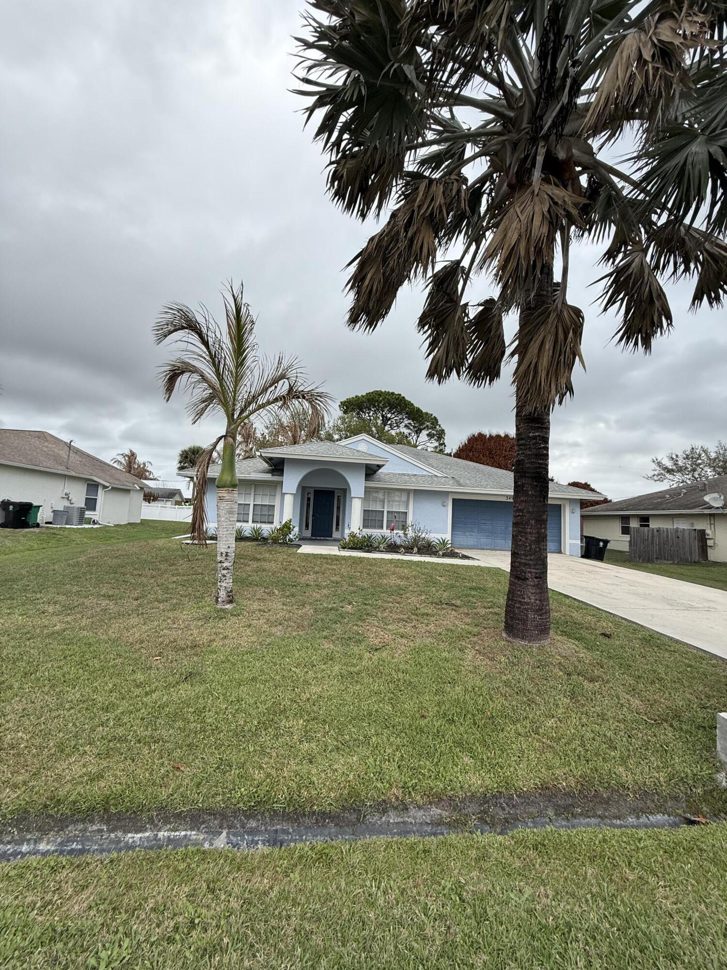 249 NE Glentry Avenue, Port St. Lucie, FL 34983, Port St. Lucie - Photo 2