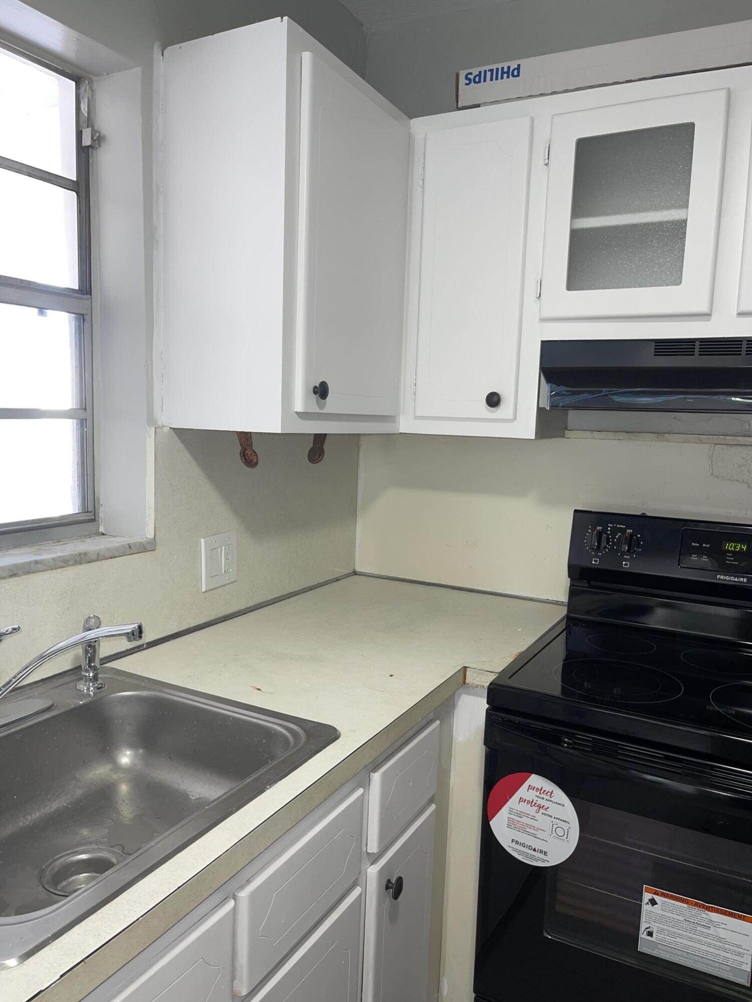 1321 NW 43rd Ave 207, Lauderhill, FL 33313, Lauderhill - Photo 3