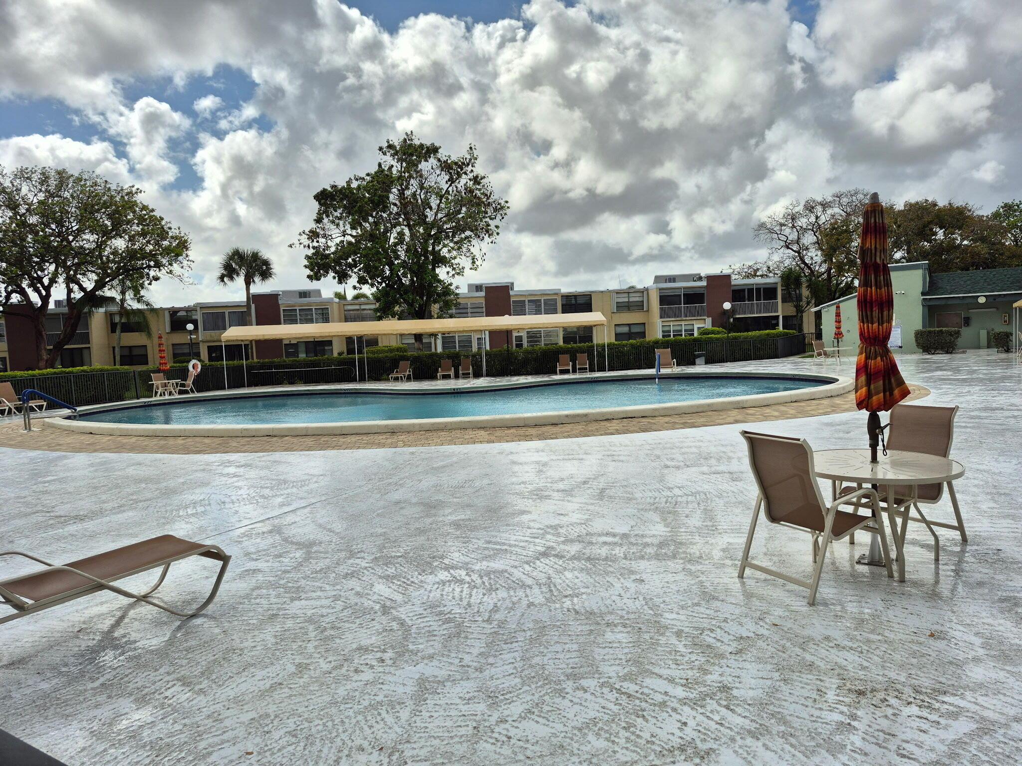 7321 NW 18th Street 105, Margate, FL 33063, Margate - Photo 2