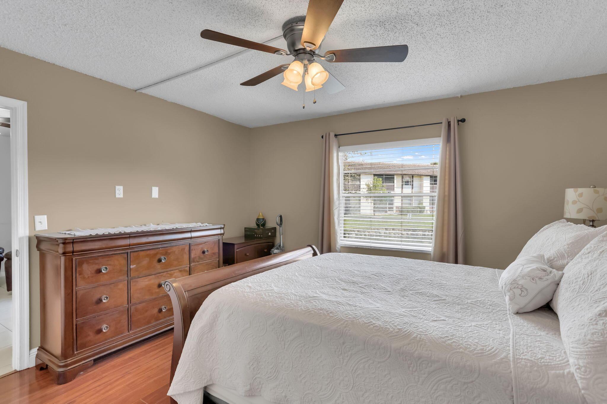 2423 NW 89th Drive 102, Coral Springs, FL 33065, Coral Springs - Photo 4