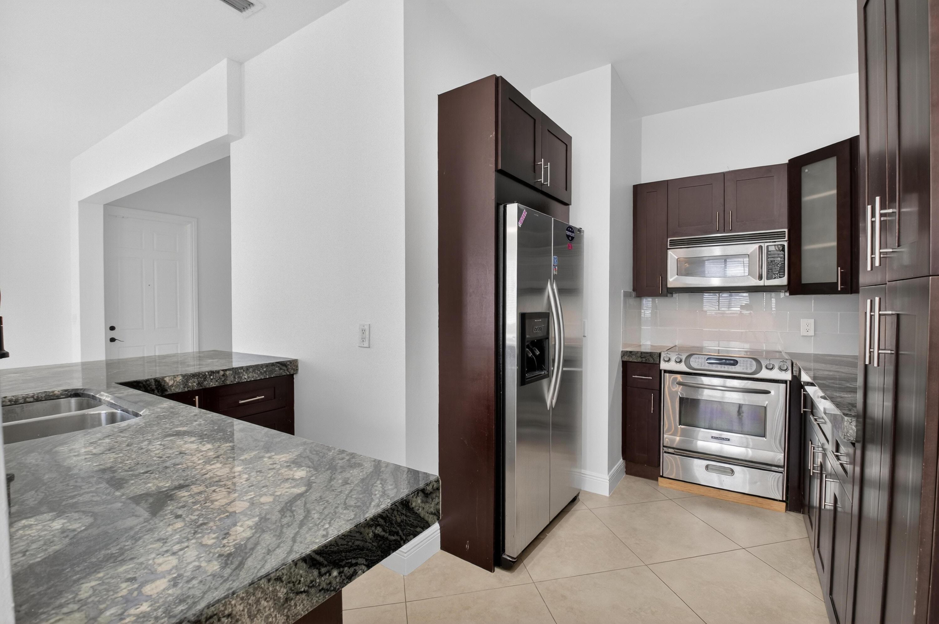 2515 Venetian Court, Boynton Beach, FL 33426, Boynton Beach - Photo 3