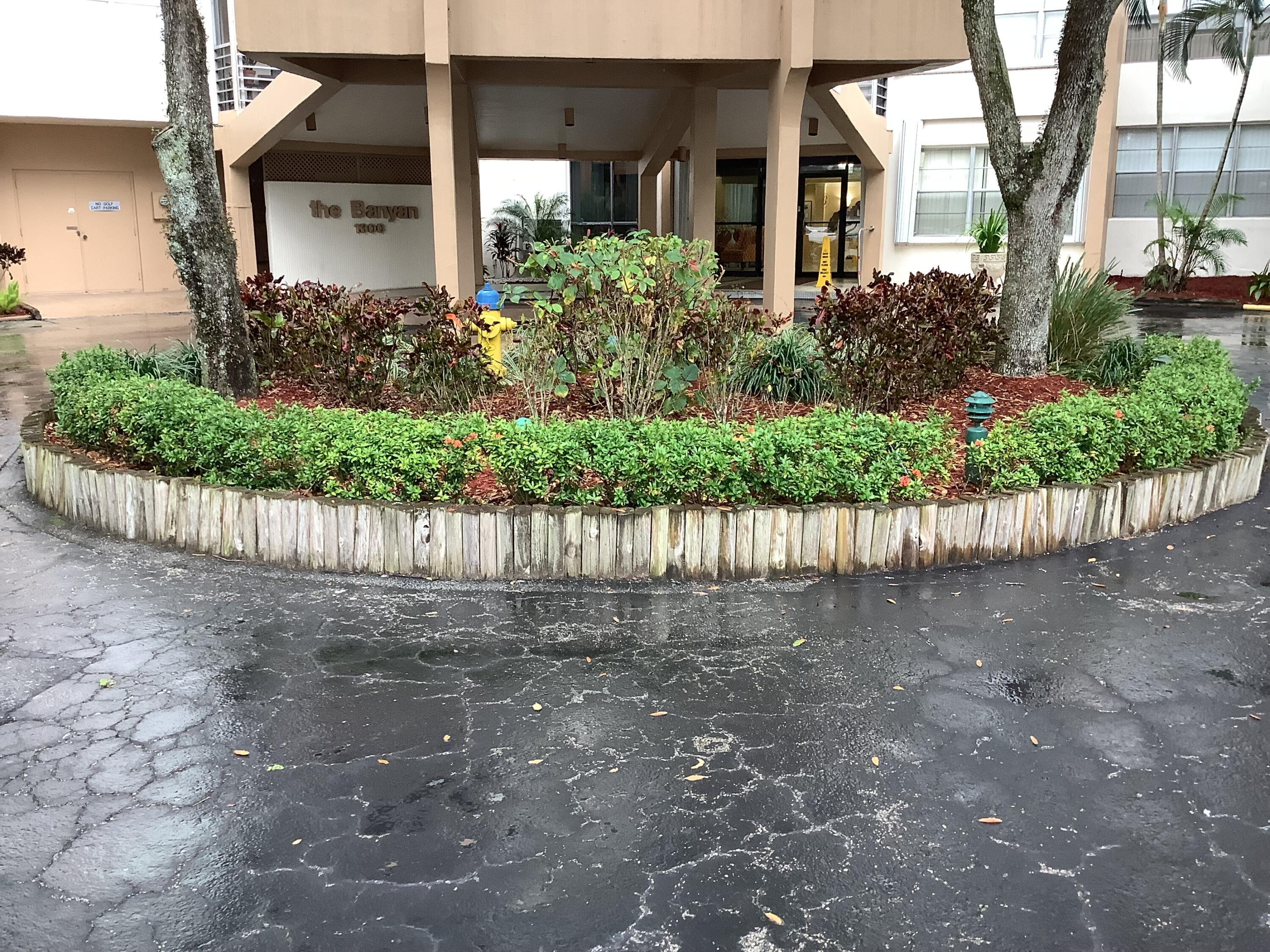 1300 Saint Charles Place Unit Ph13, Pembroke Pines, FL 33026, Pembroke Pines - Photo 2