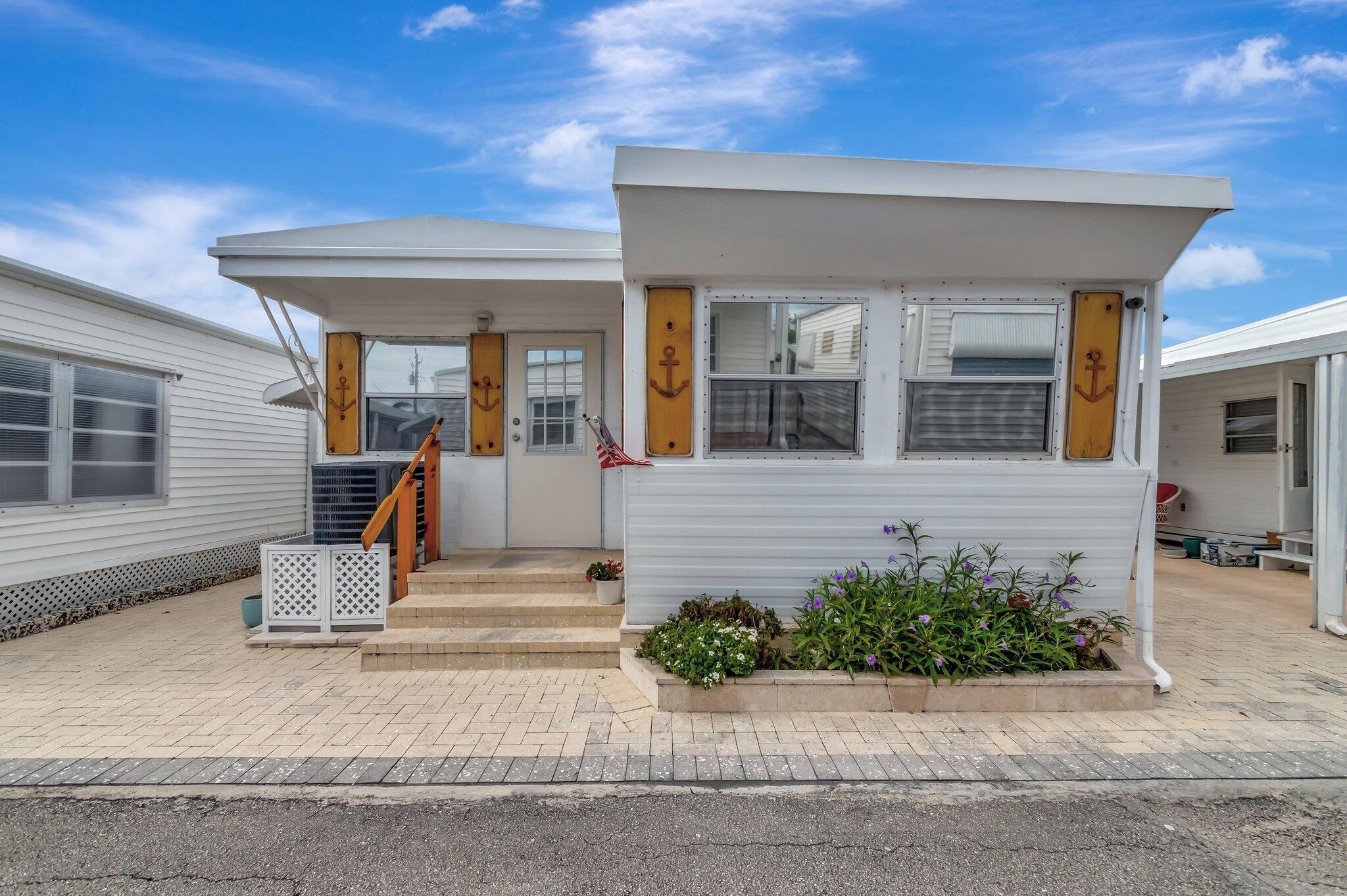 18 Juniper Drive J, Briny Breezes, FL 33435, Briny Breezes - Photo 2