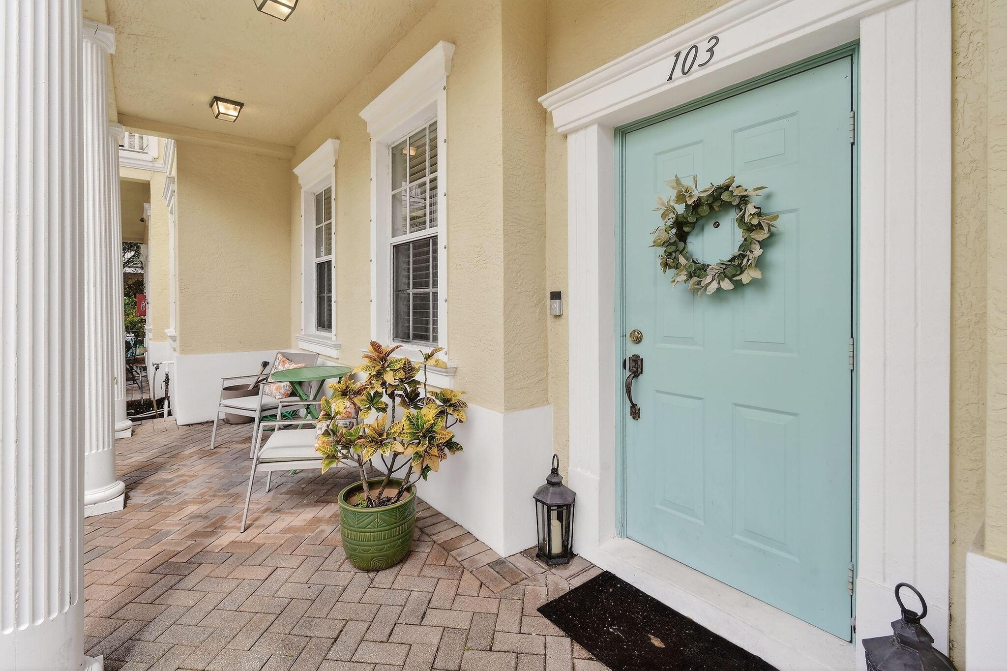 355 E Thatch Palm Circle 103, Jupiter, FL 33458, Jupiter - Photo 4