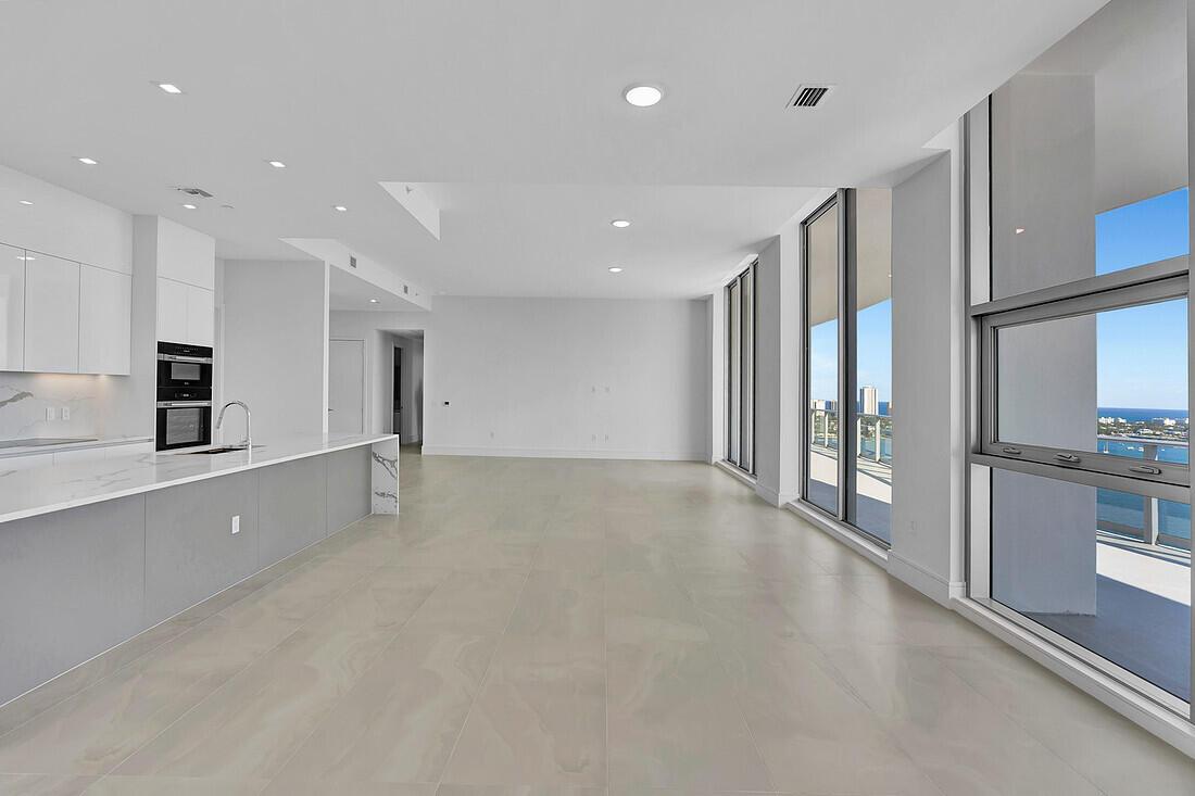 220 Lake Shore Drive 2411, Lake Park, FL 33403, Lake Park - Photo 3