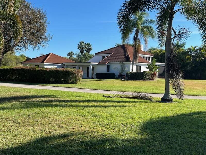 2990 Conifer Drive, Fort Pierce, FL 34951, Fort Pierce - Photo 2