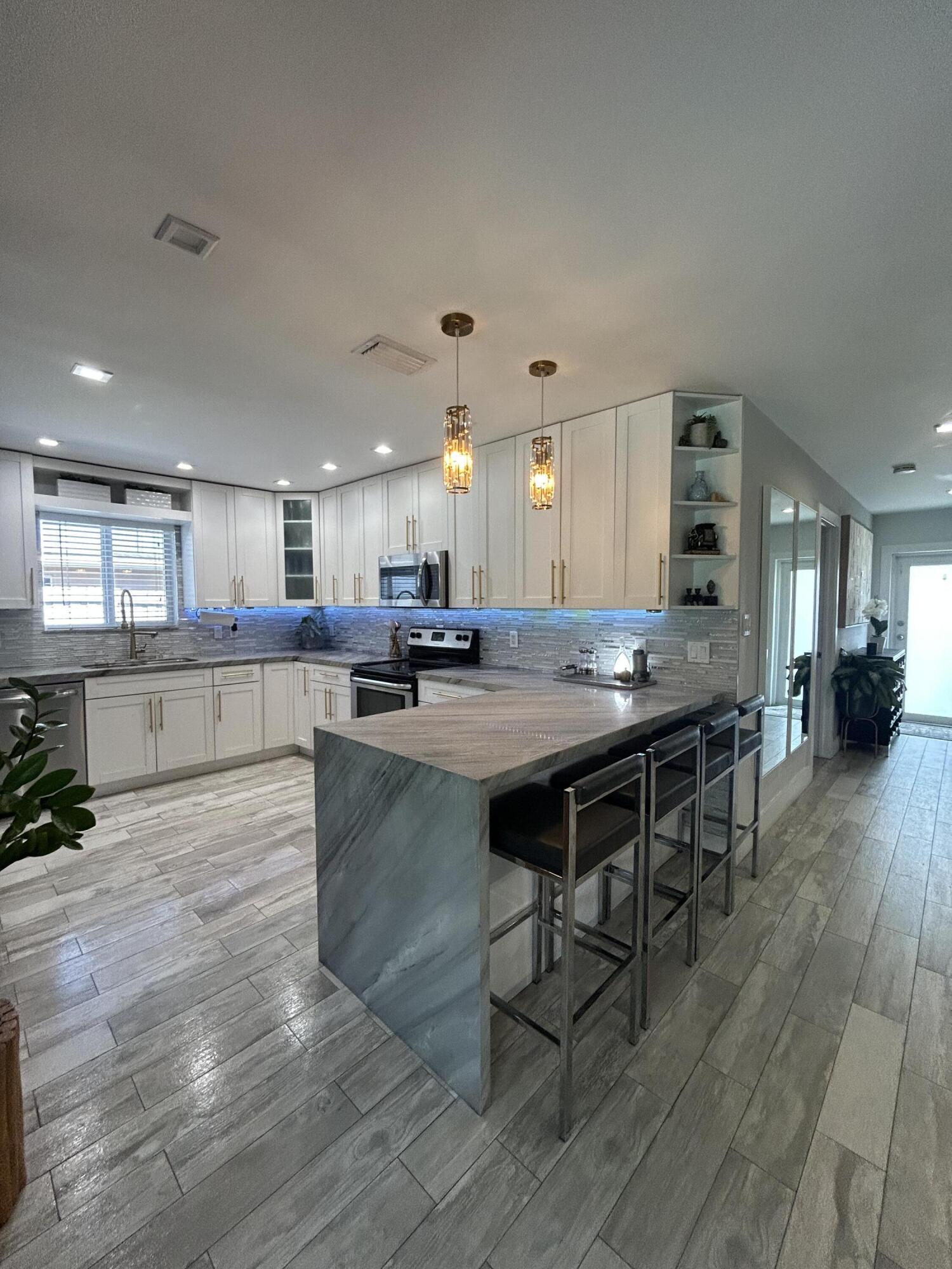 4321 NW 15th Avenue, Oakland Park, FL 33309, Oakland Park - Photo 5