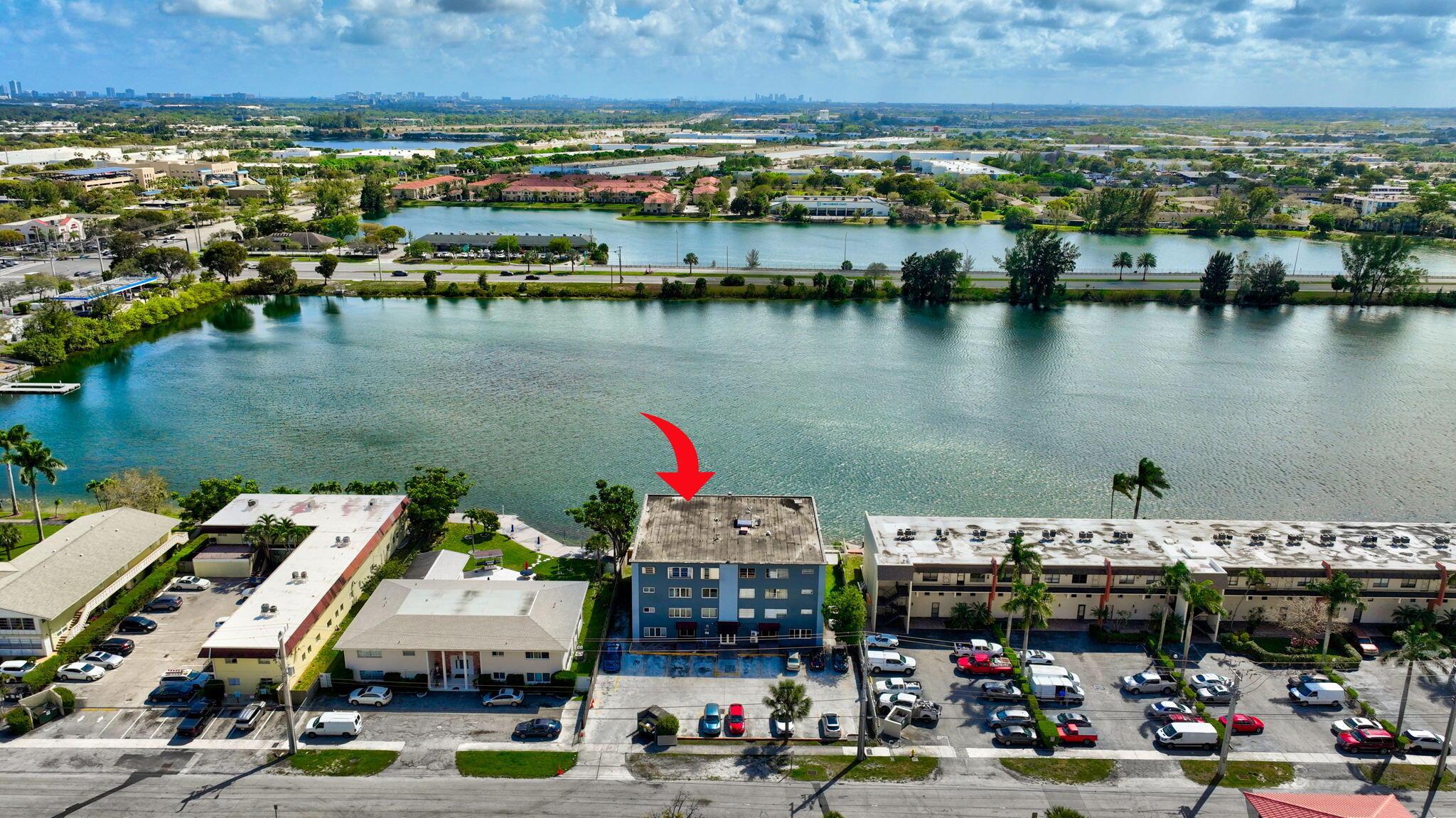 1060 Crystal Lake Drive 203, Deerfield Beach, FL 33064, Deerfield Beach - Photo 3