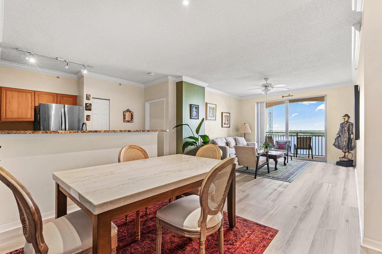 616 Clearwater Park Road 1206, West Palm Beach, FL 33401, West Palm Beach - Photo 2