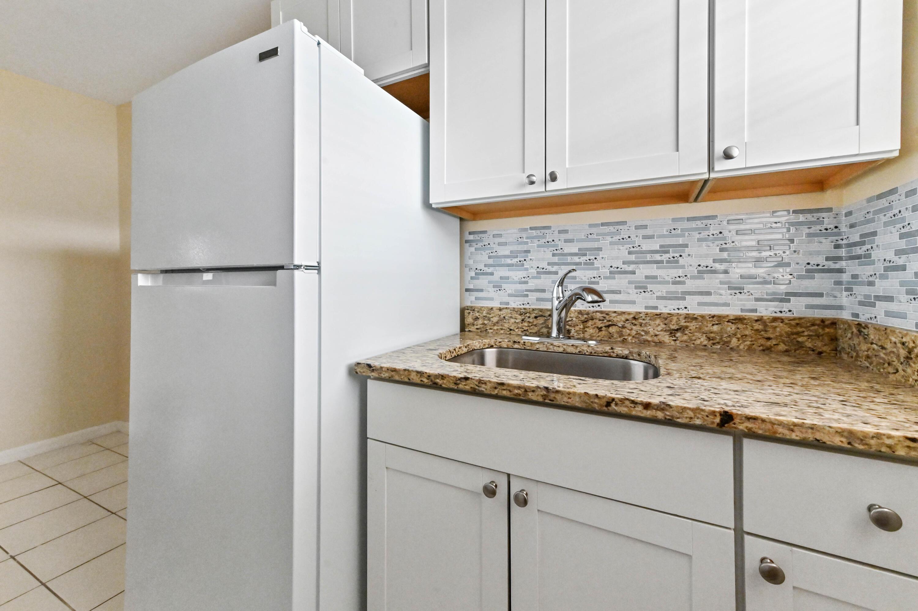 1111 N Federal Highway 4, Lake Worth Beach, FL 33460, Lake Worth Beach - Photo 5