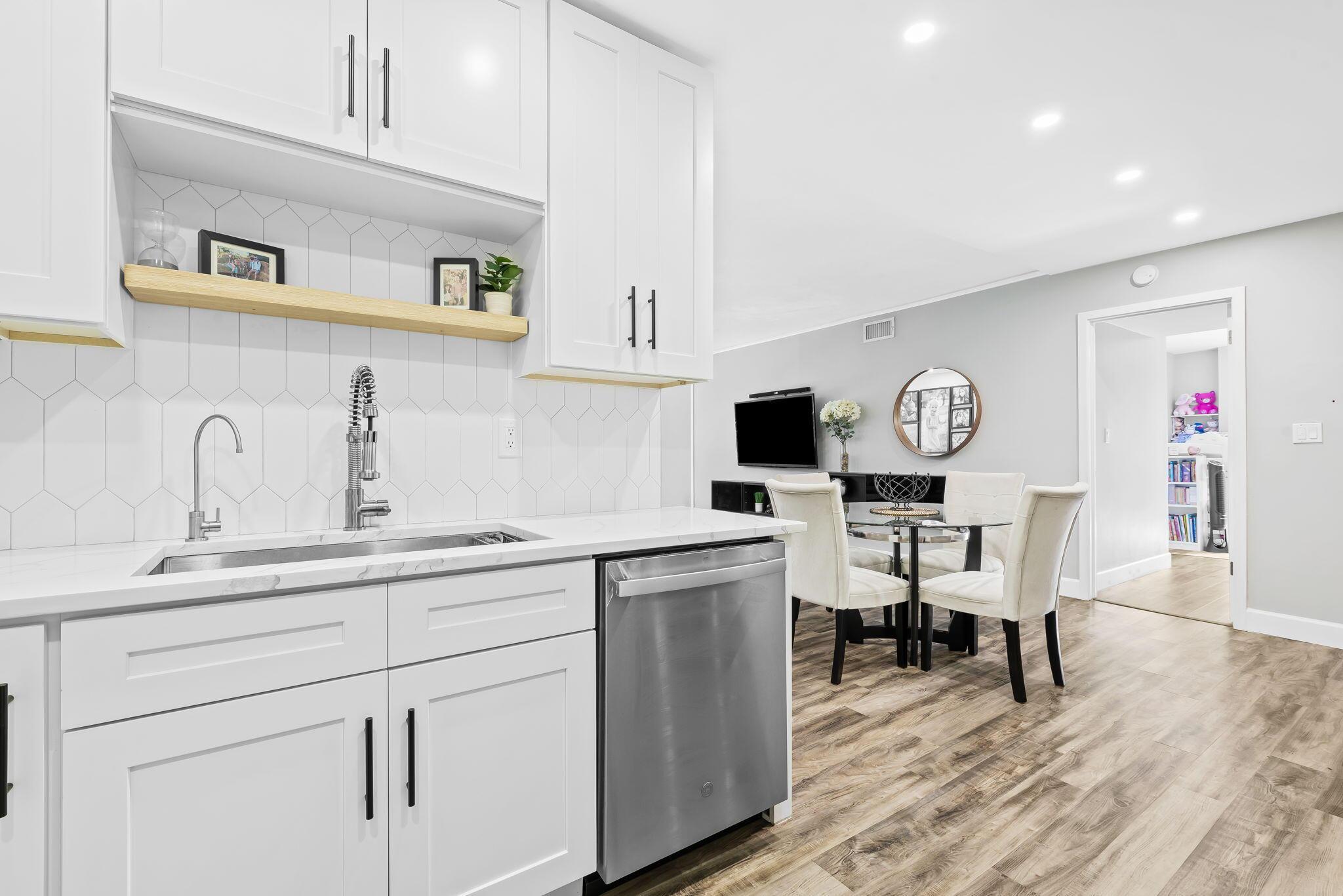 1881 Middle River Drive 206, Fort Lauderdale, FL 33305, Fort Lauderdale - Photo 5