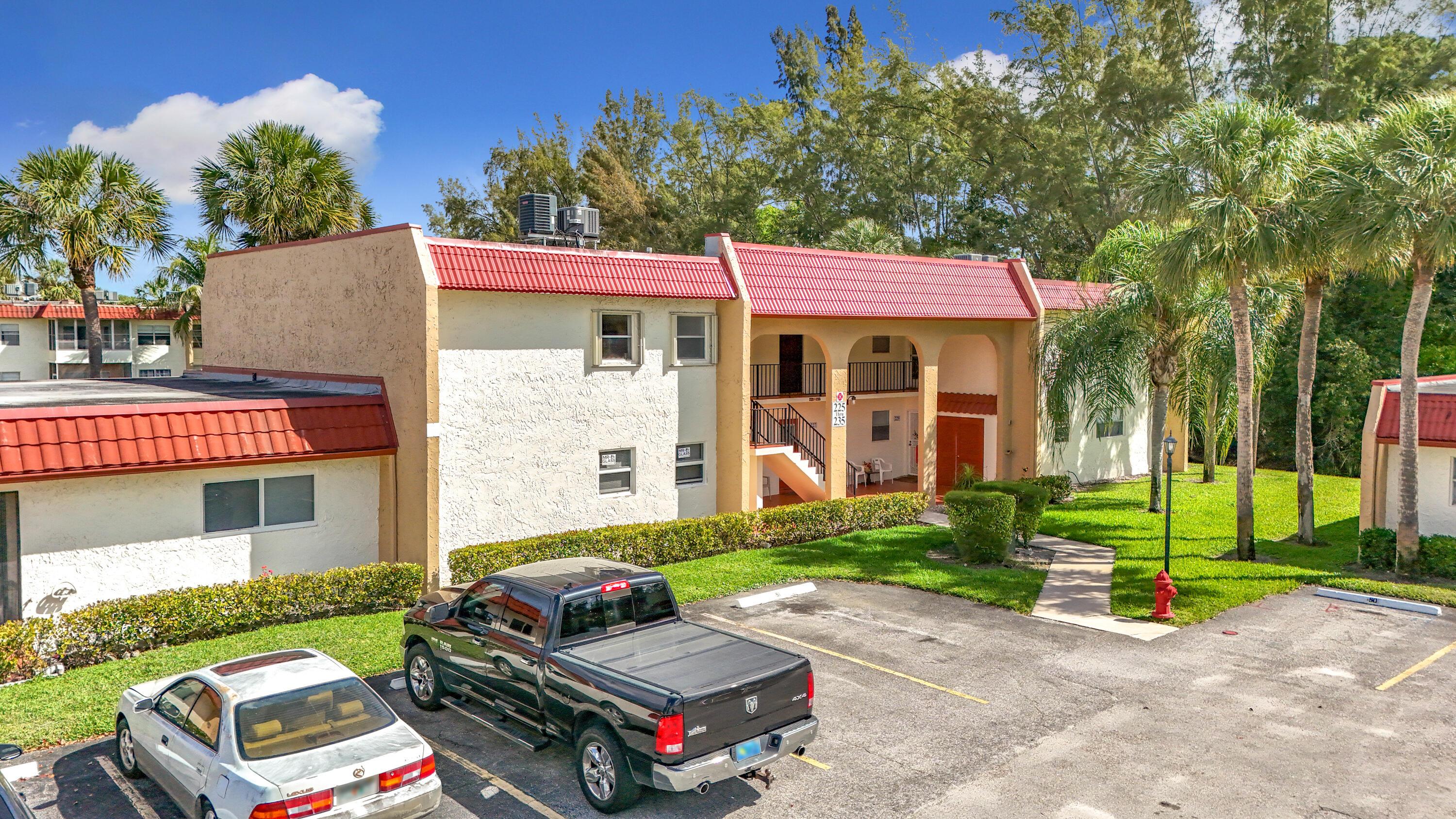 235 Lake Dora Drive 235, West Palm Beach, FL 33411, West Palm Beach - Photo 4