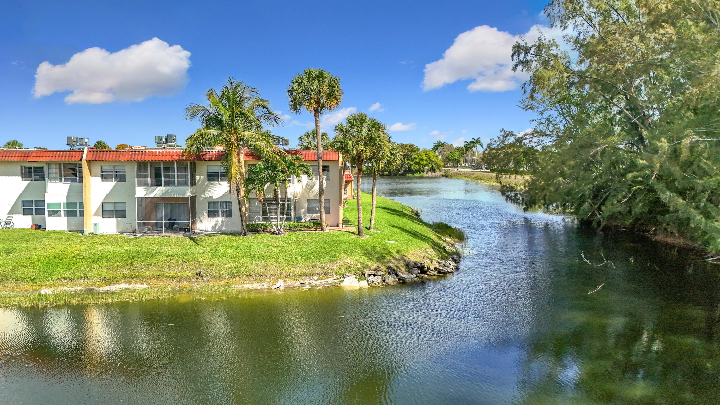 235 Lake Dora Drive 235, West Palm Beach, FL 33411, West Palm Beach - Photo 2