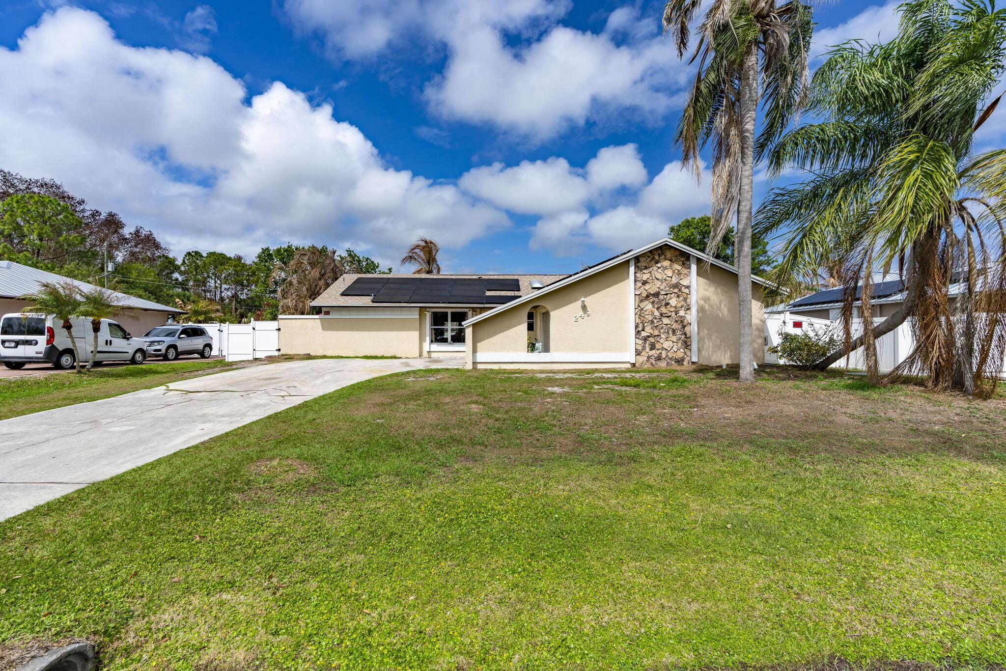 249 NW Goldcoast Avenue, Port St. Lucie, FL 34983, Port St. Lucie - Photo 4