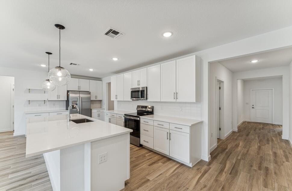 1611 SE Minorca Avenue, Port St. Lucie, FL 34952, Port St. Lucie - Photo 5