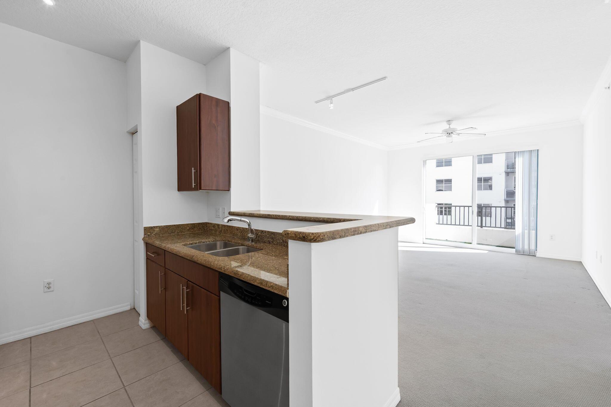 2401 NE 65th Street 606, Fort Lauderdale, FL 33308, Fort Lauderdale - Photo 4